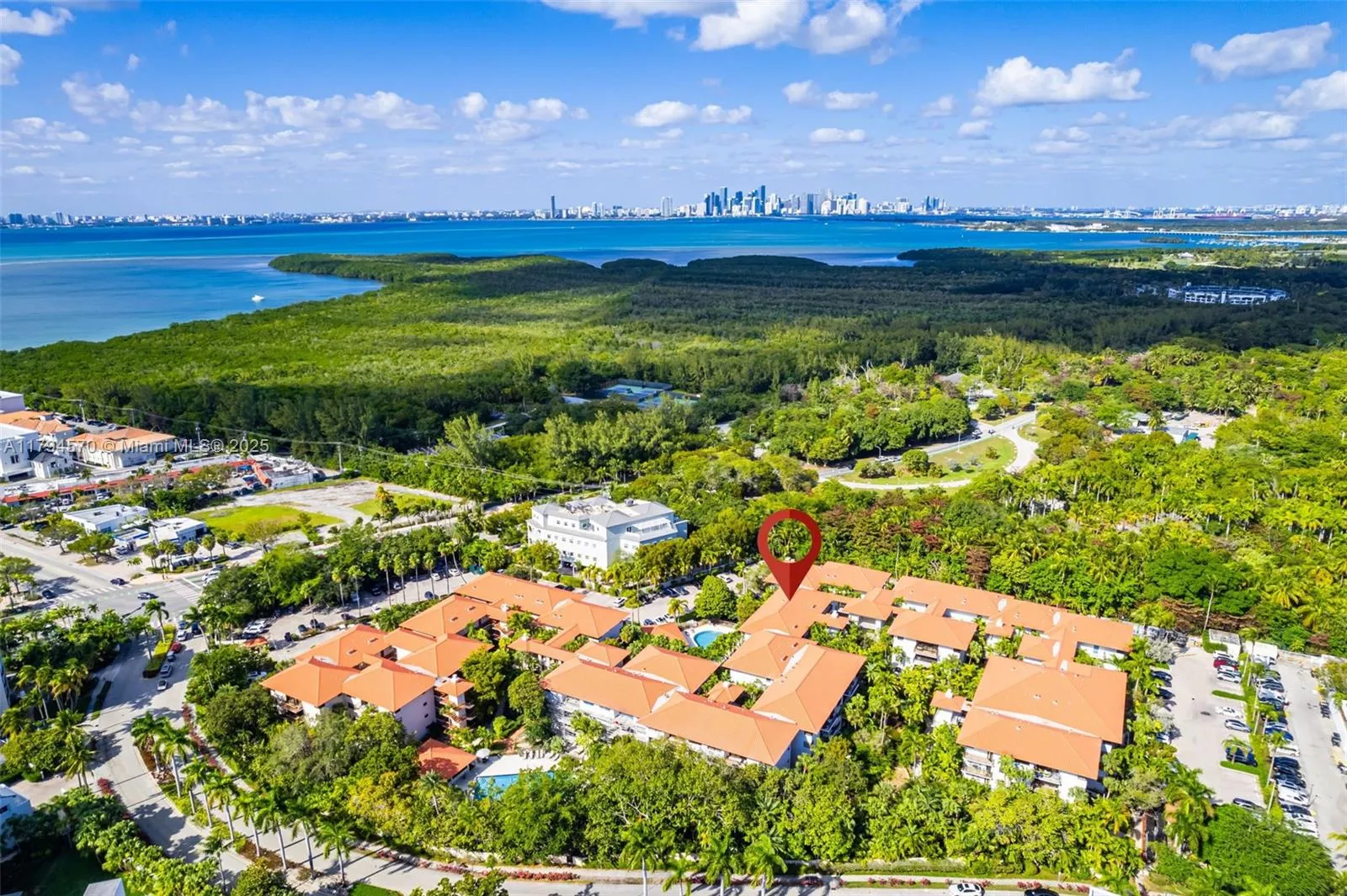 Key Biscayne, Florida 33149, United States, 3 Bedrooms Bedrooms, ,2 BathroomsBathrooms,Residential,Pending,120265