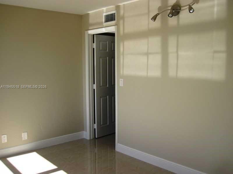 Dadeland Place Condo - Residential