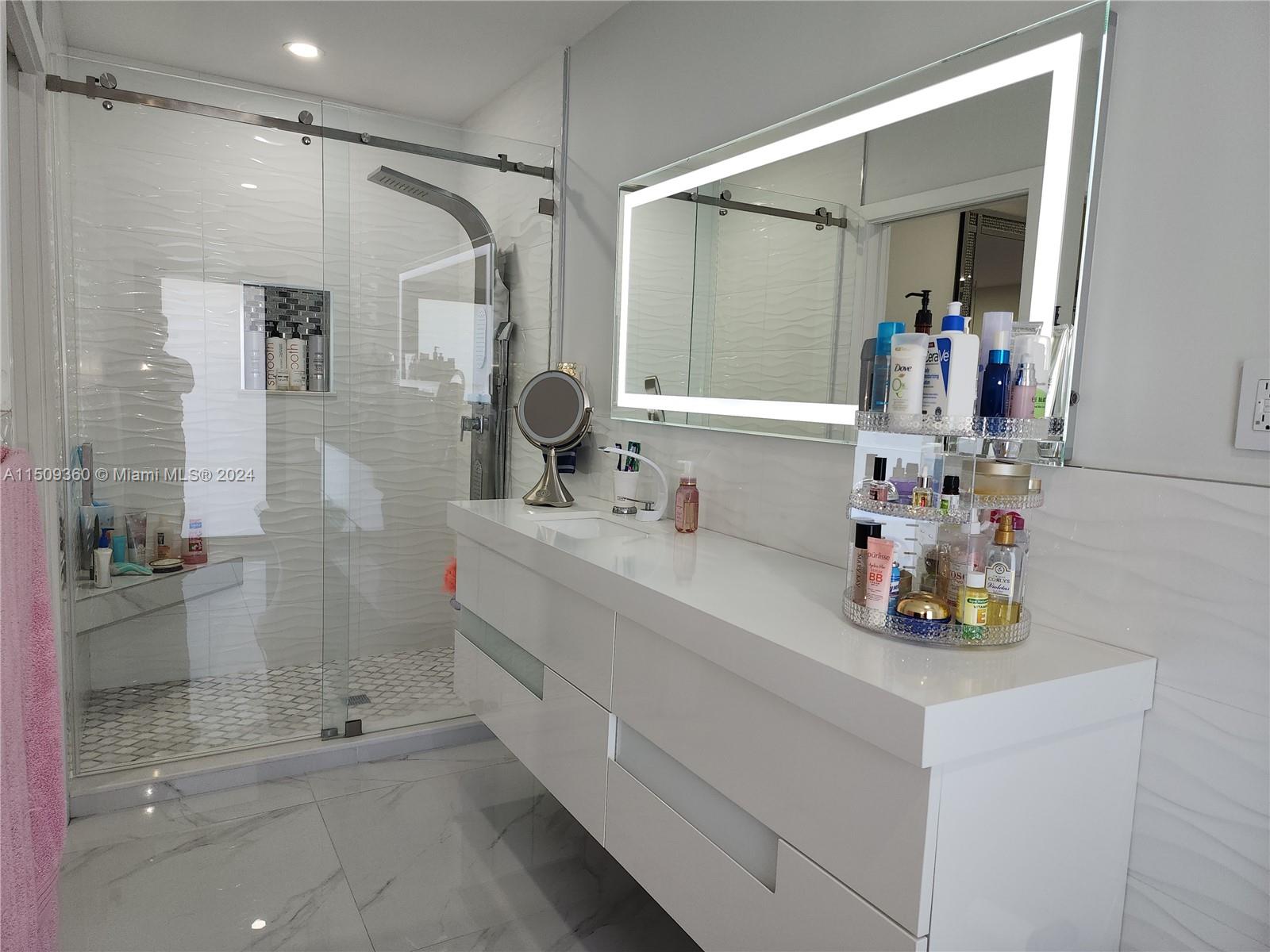 SUPERIOR HOMES ESTATES 1S - Residential
