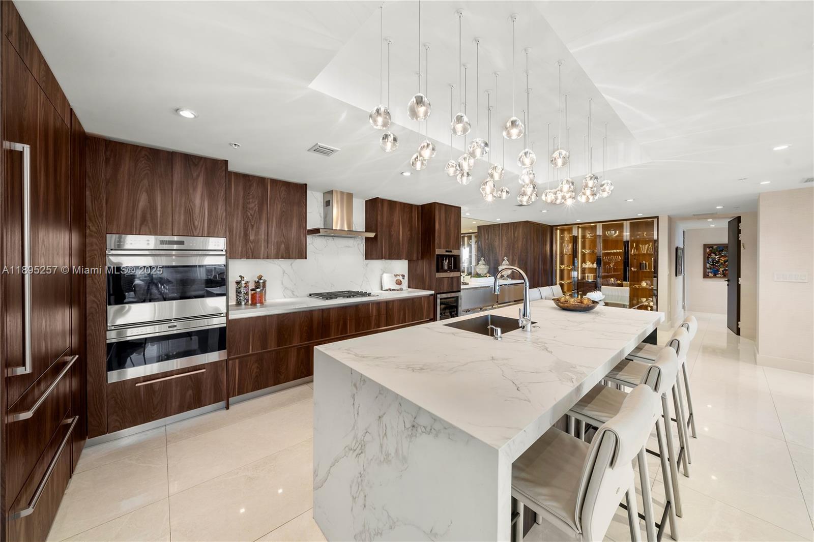 RIVA - Residential