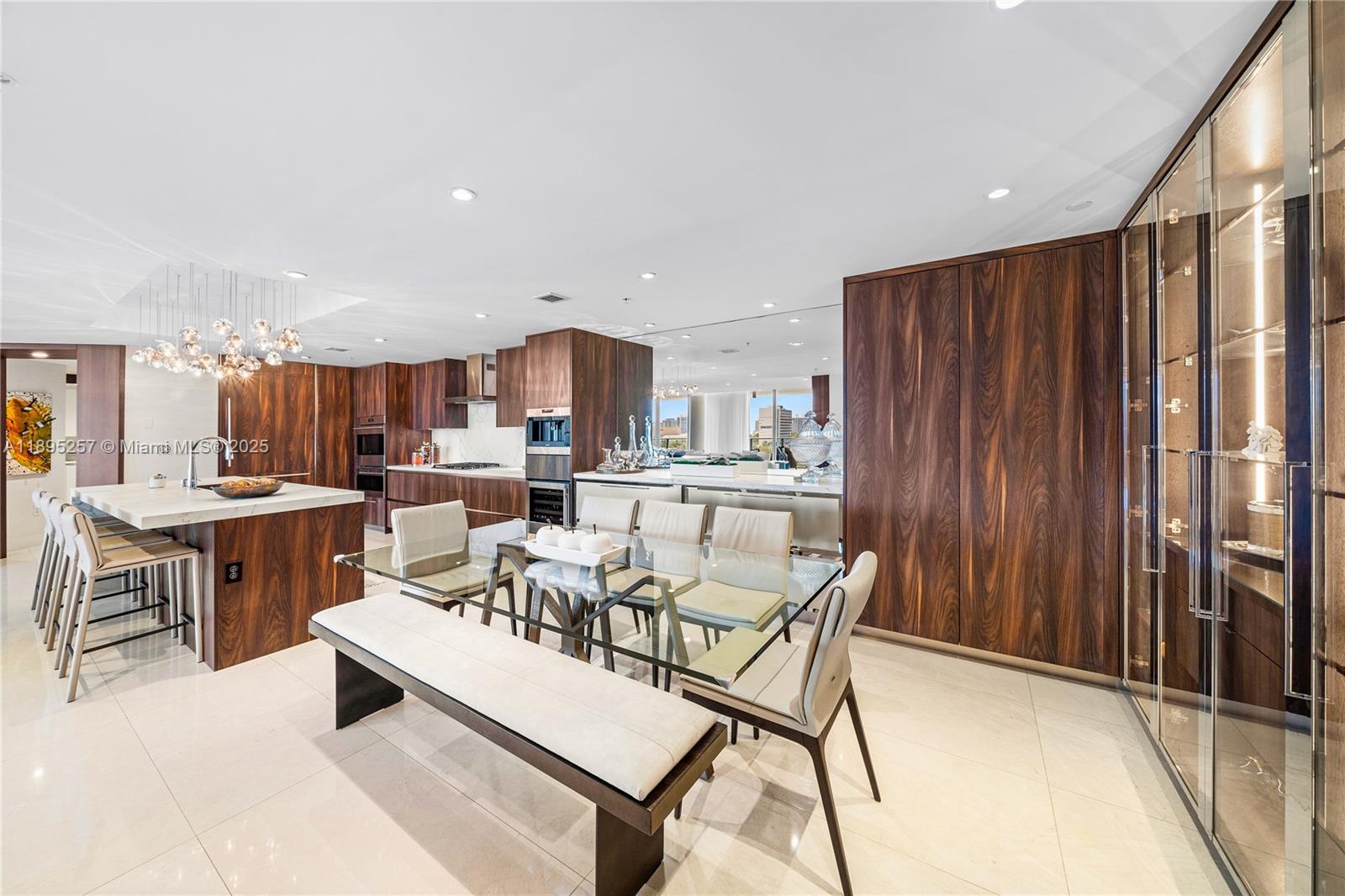 RIVA - Residential