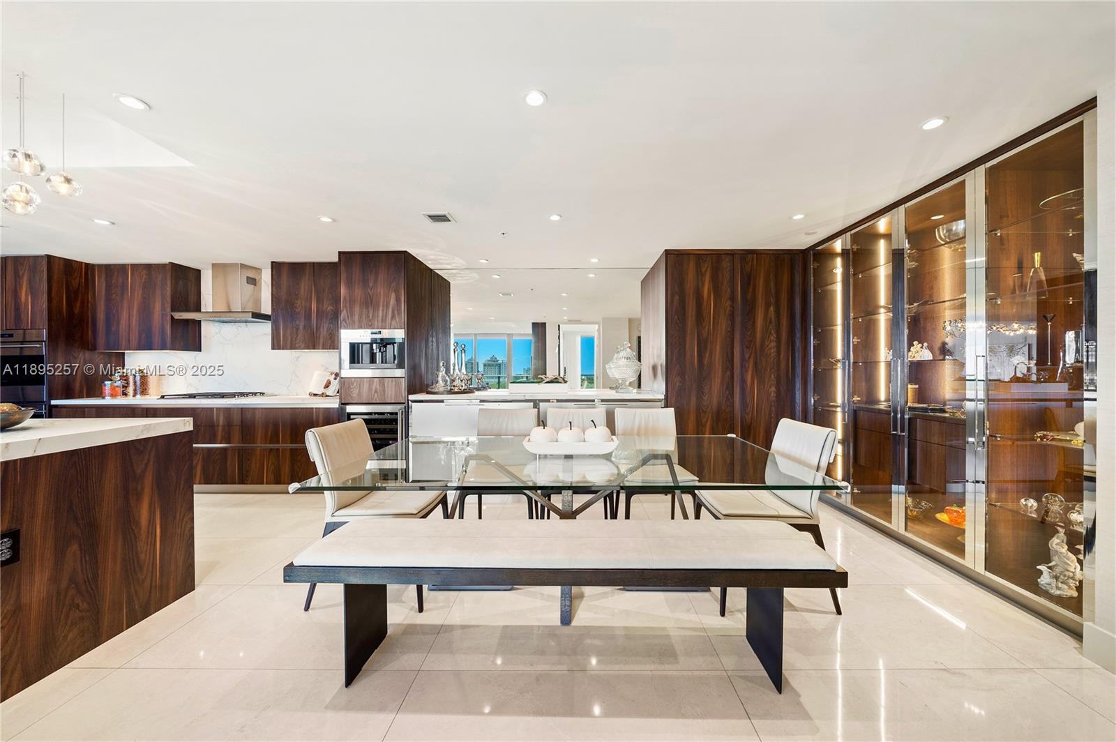 RIVA - Residential