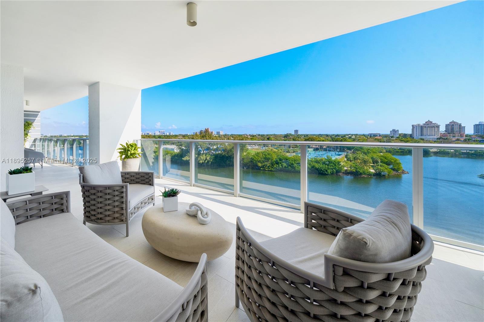 RIVA - Residential