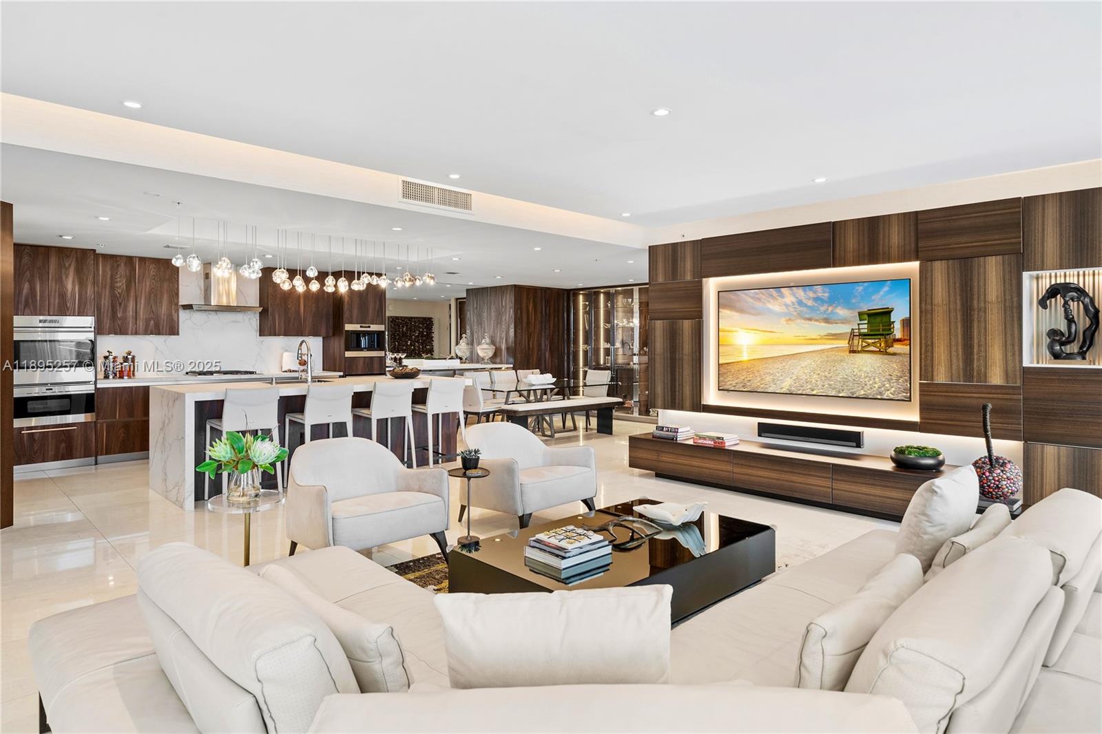 RIVA - Residential
