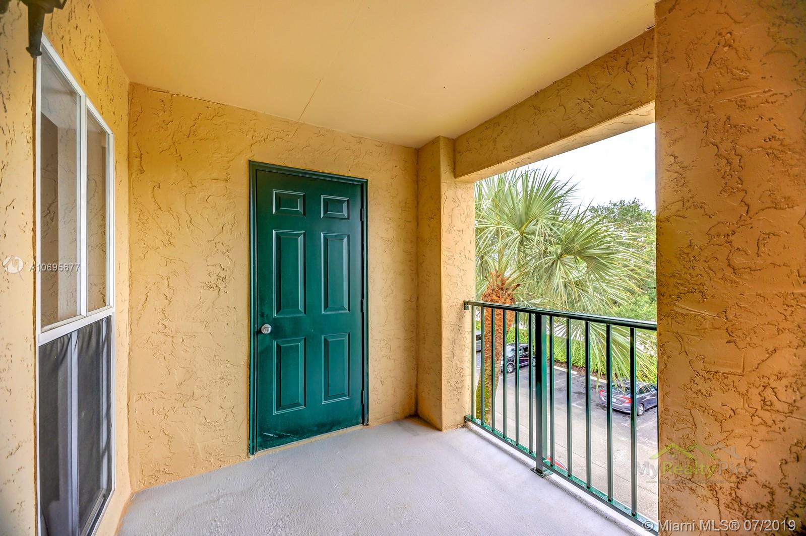 SAVANNAH AT RIVERSIDE CON - Residential Lease