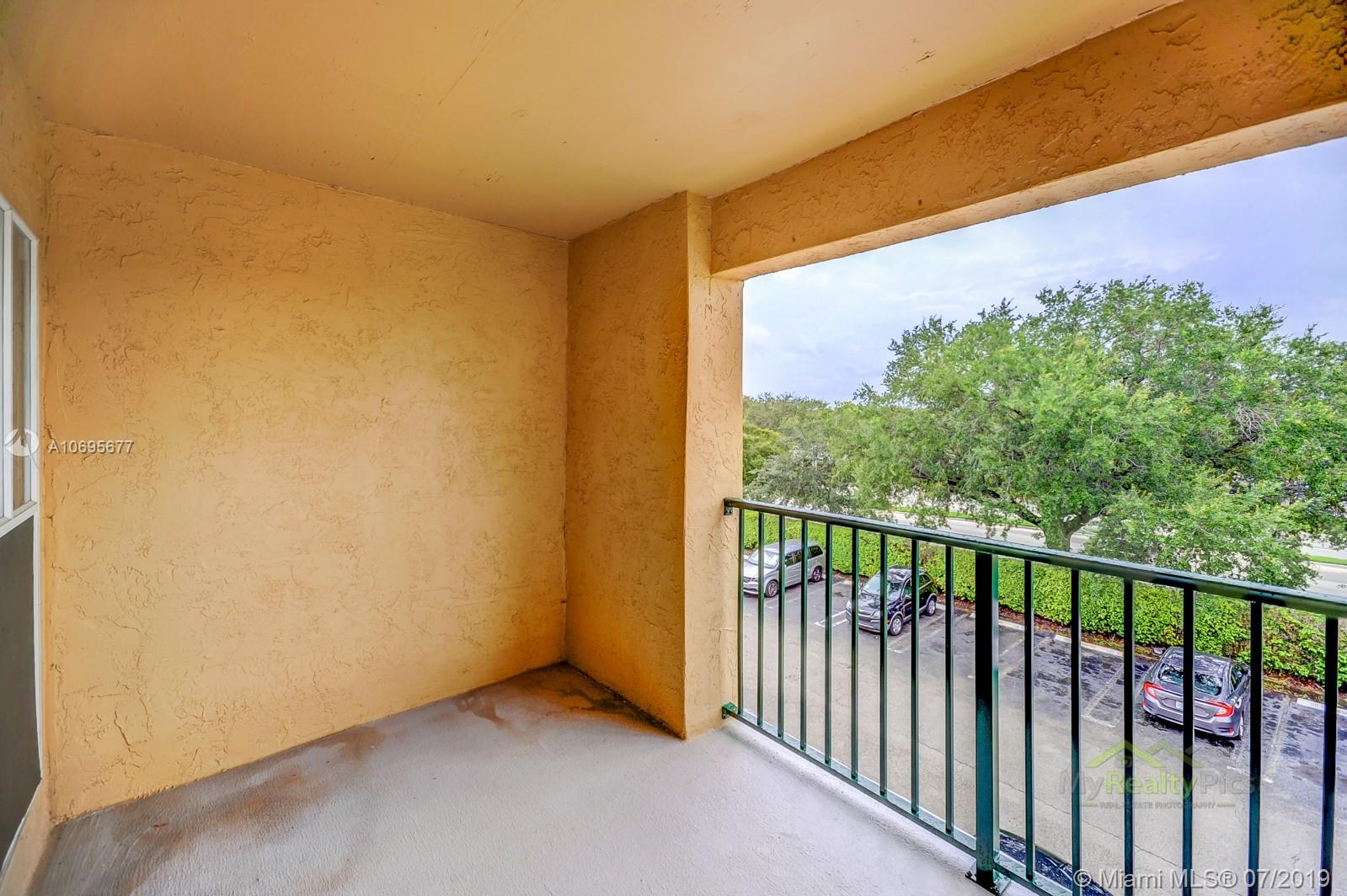 SAVANNAH AT RIVERSIDE CON - Residential Lease