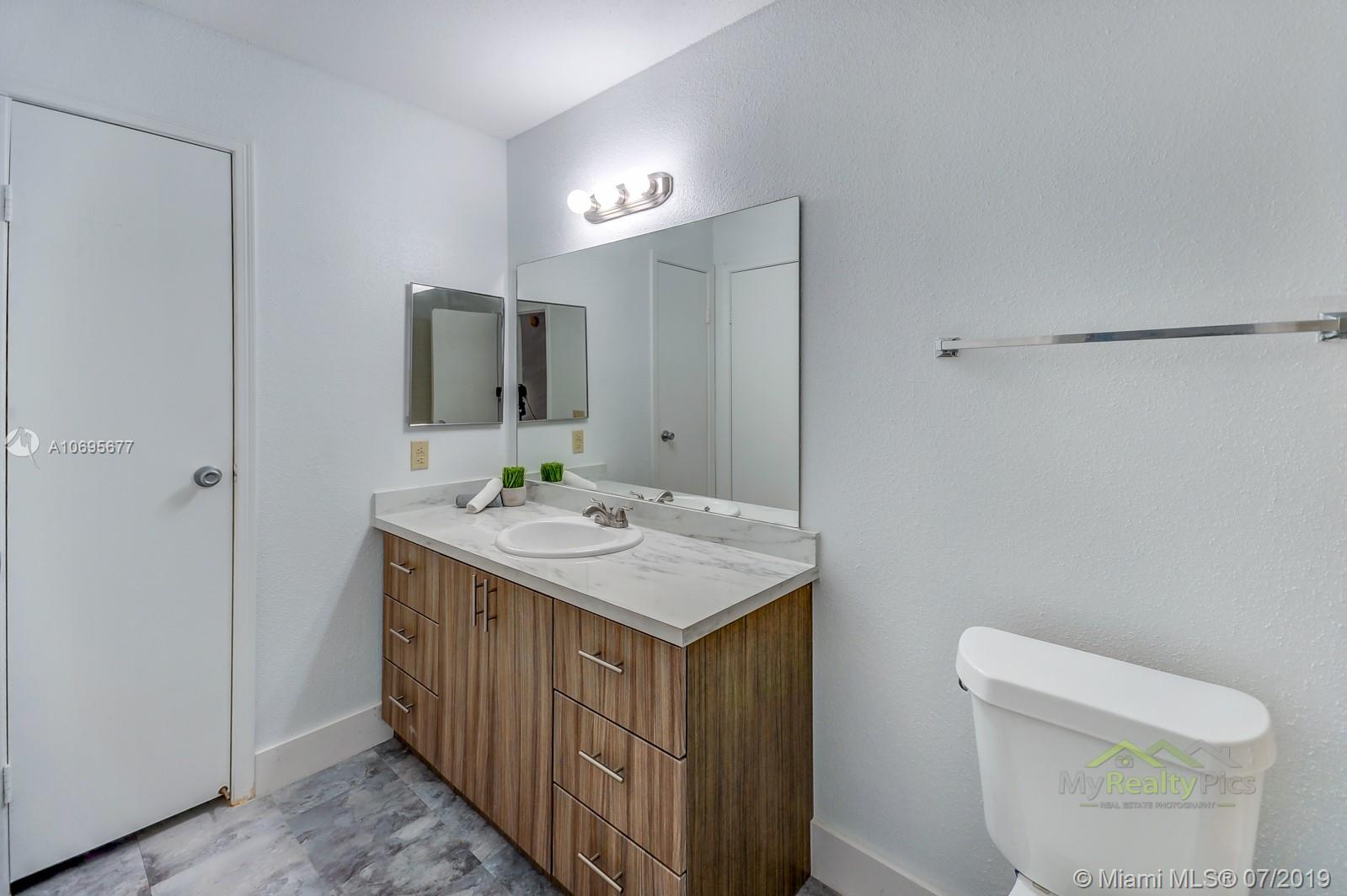 SAVANNAH AT RIVERSIDE CON - Residential Lease