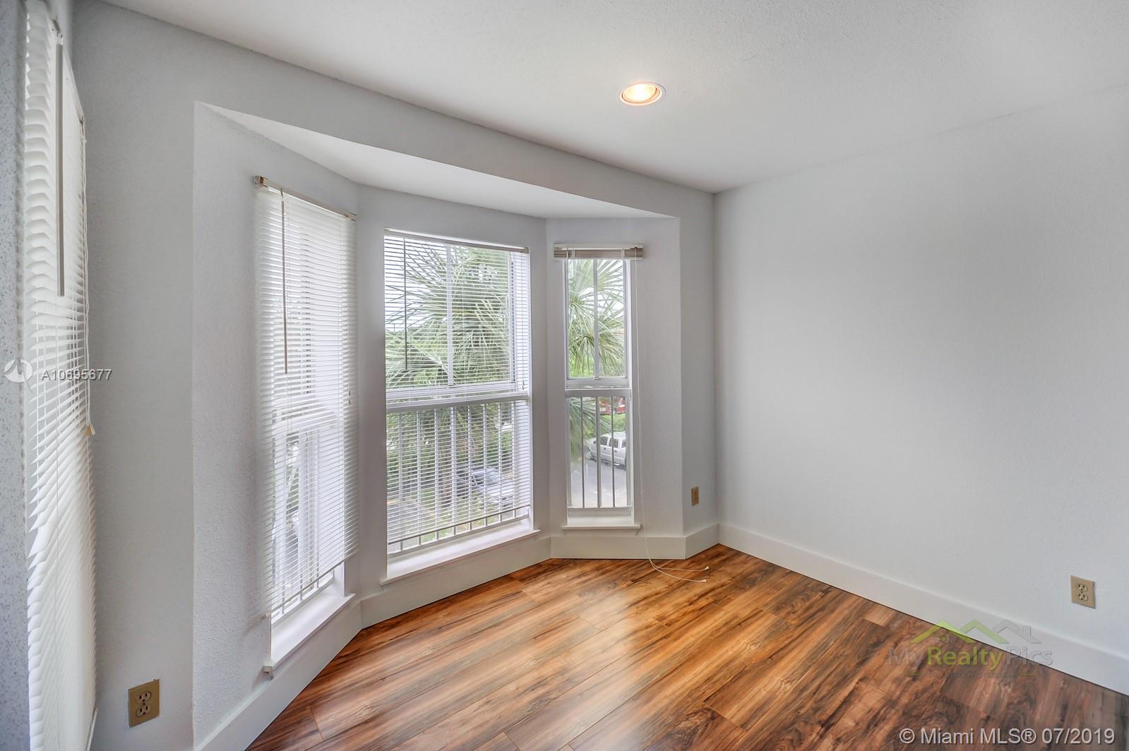 SAVANNAH AT RIVERSIDE CON - Residential Lease