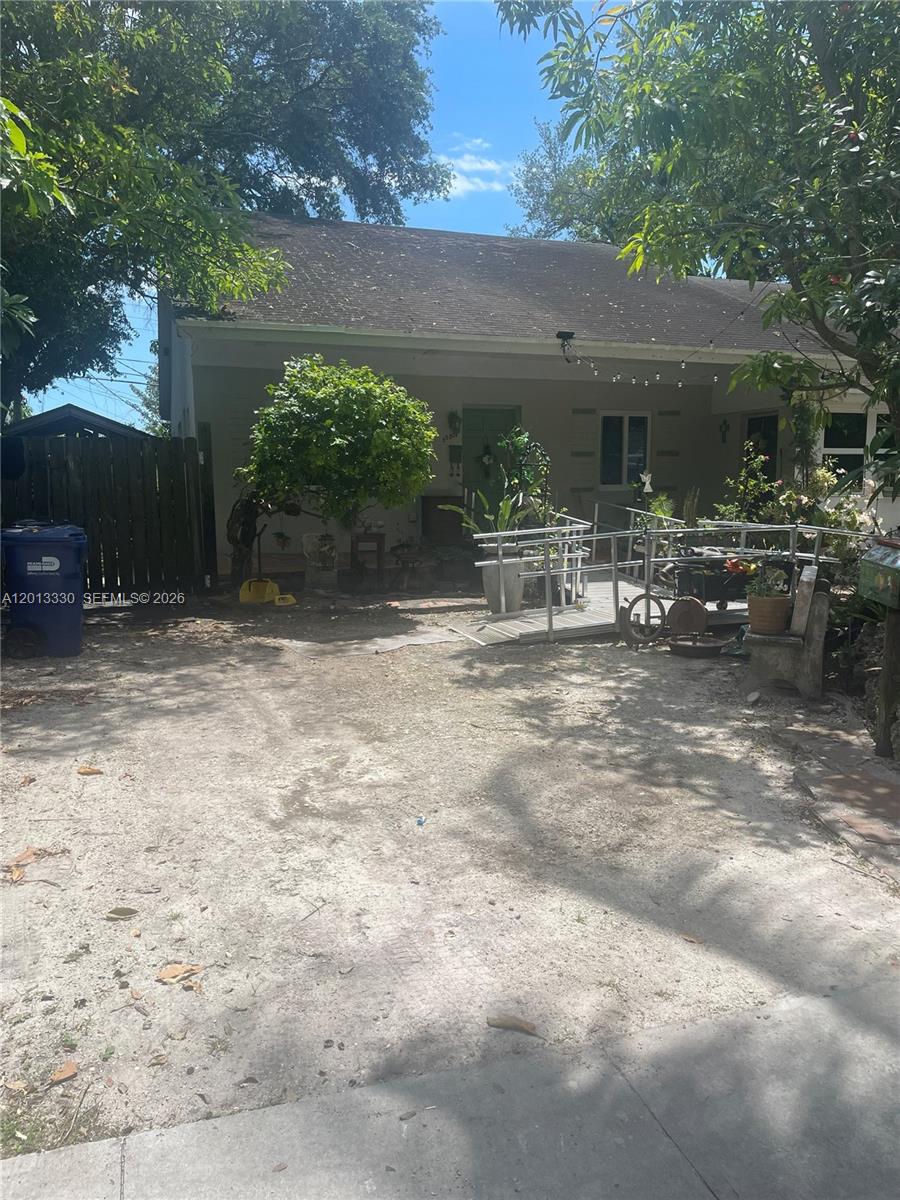 RIVIERA ESTATES 1ST ADDN - Residential