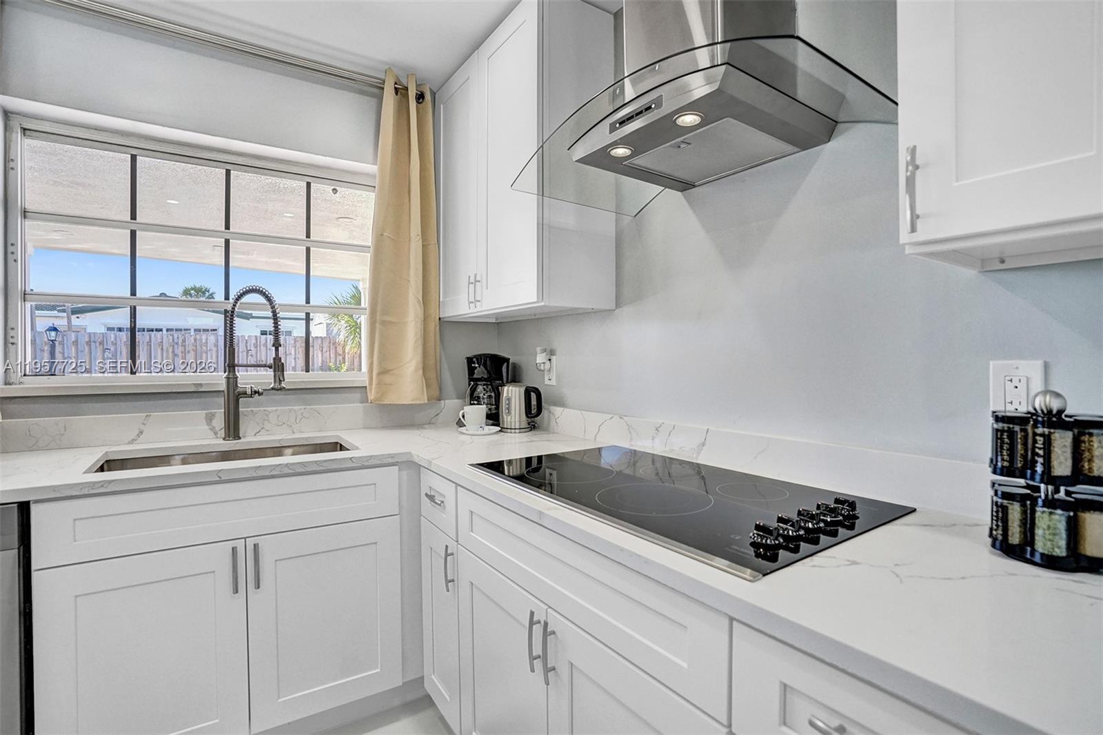 THE COVE - Residential