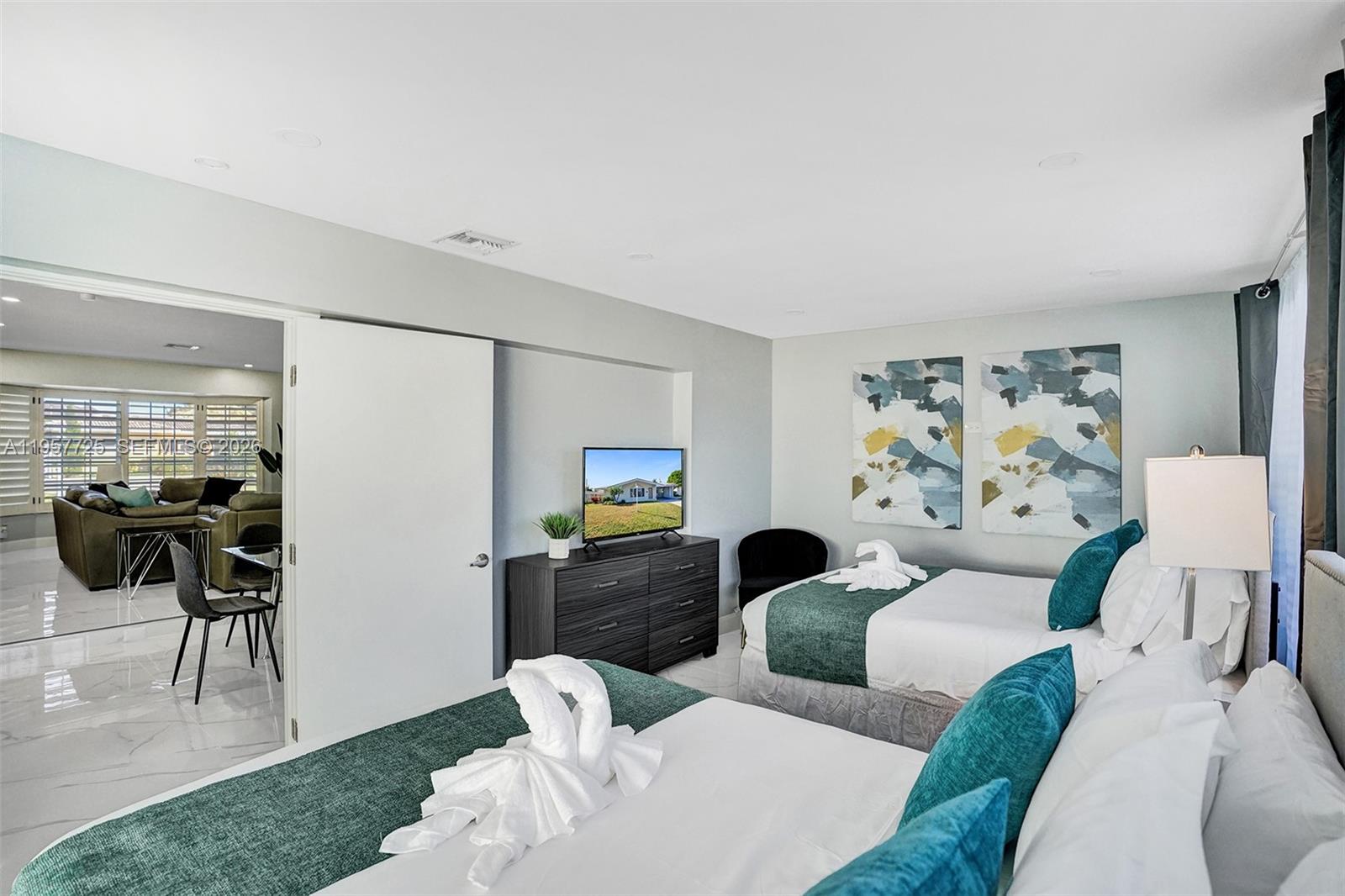 THE COVE - Residential