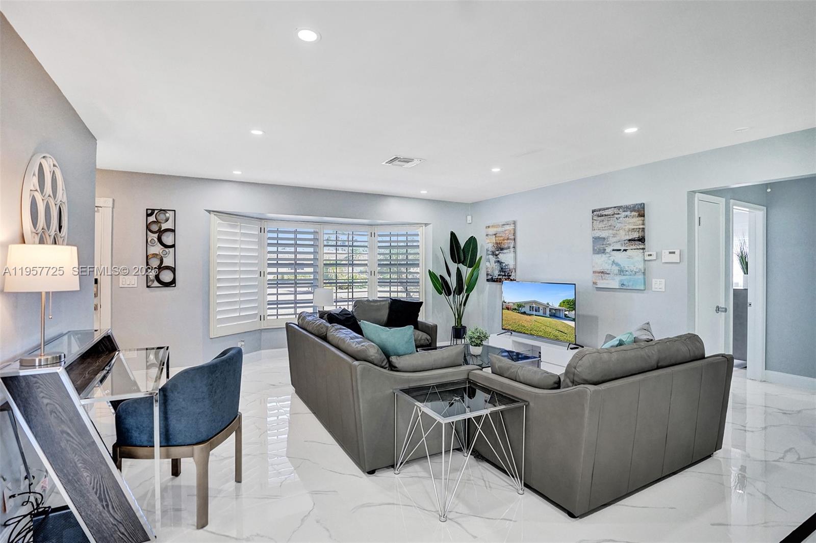 THE COVE - Residential