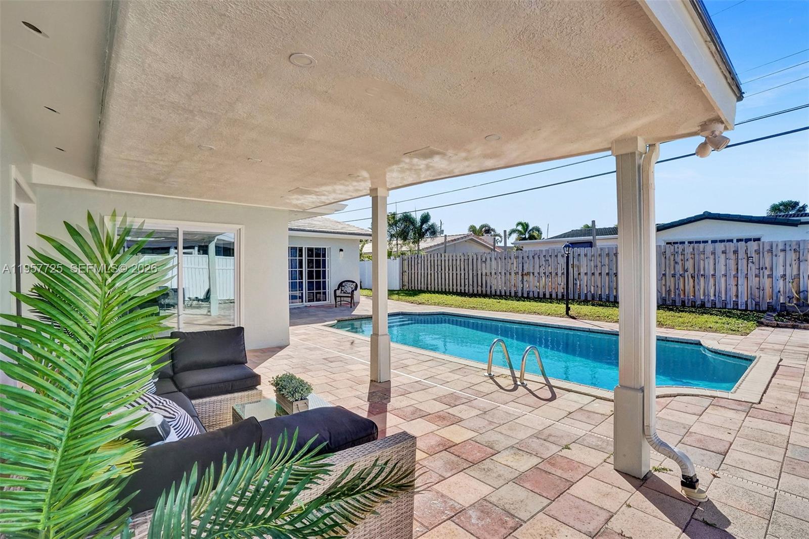 THE COVE - Residential