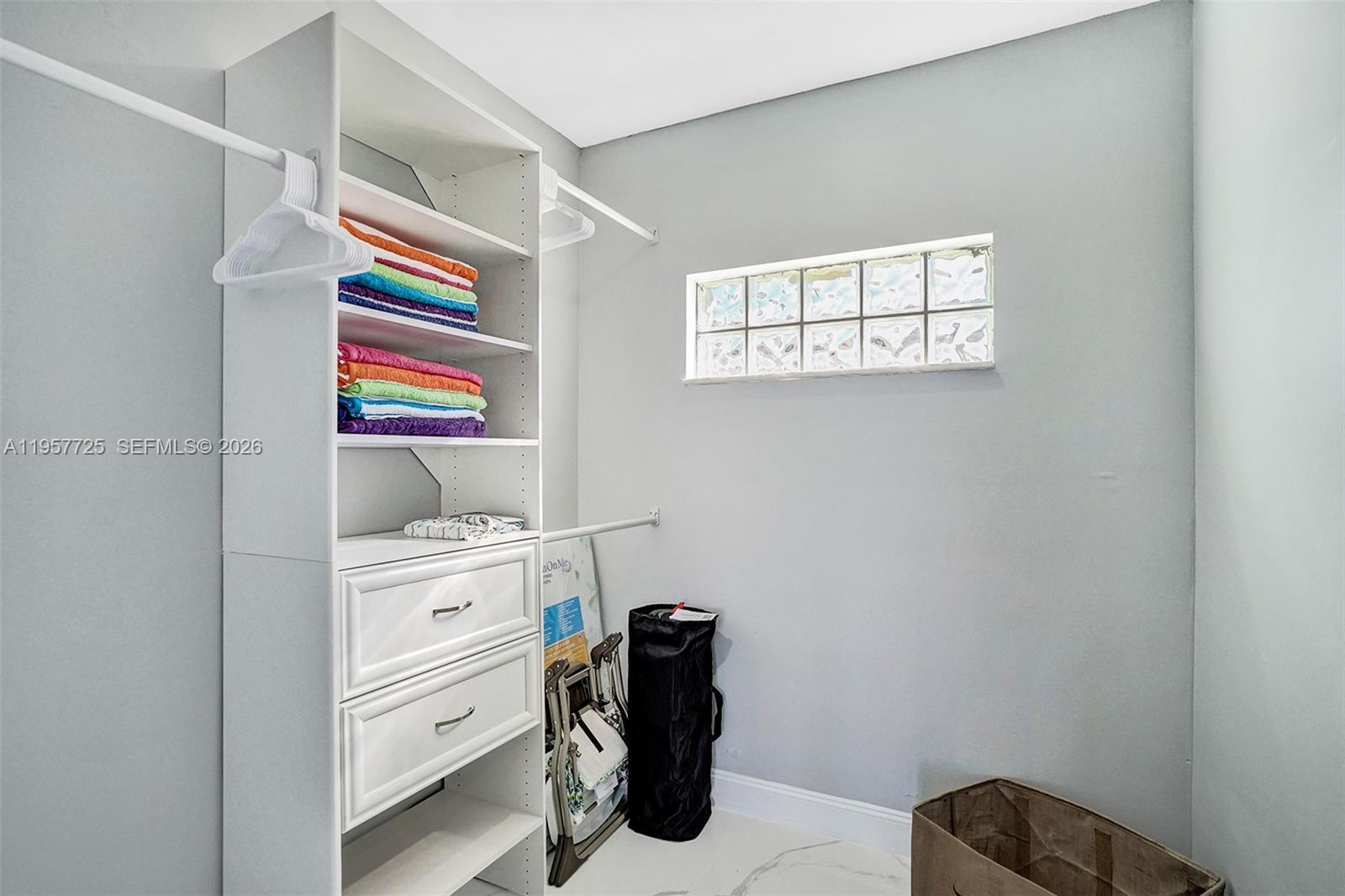 THE COVE - Residential