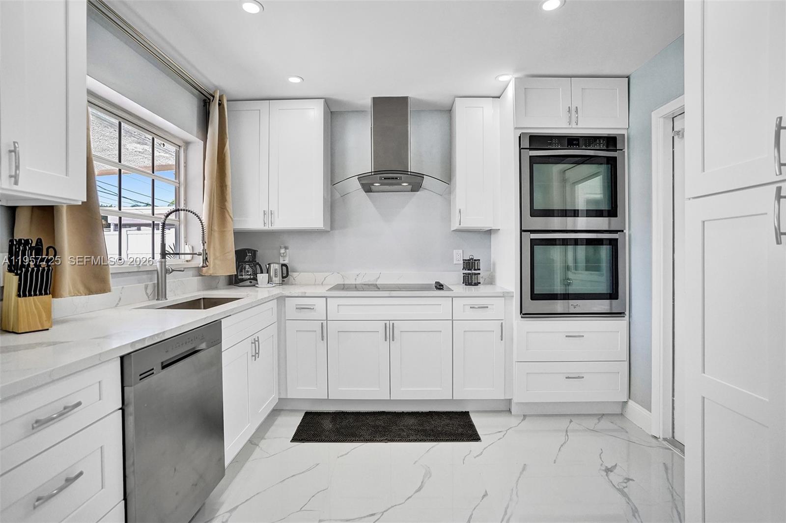 THE COVE - Residential