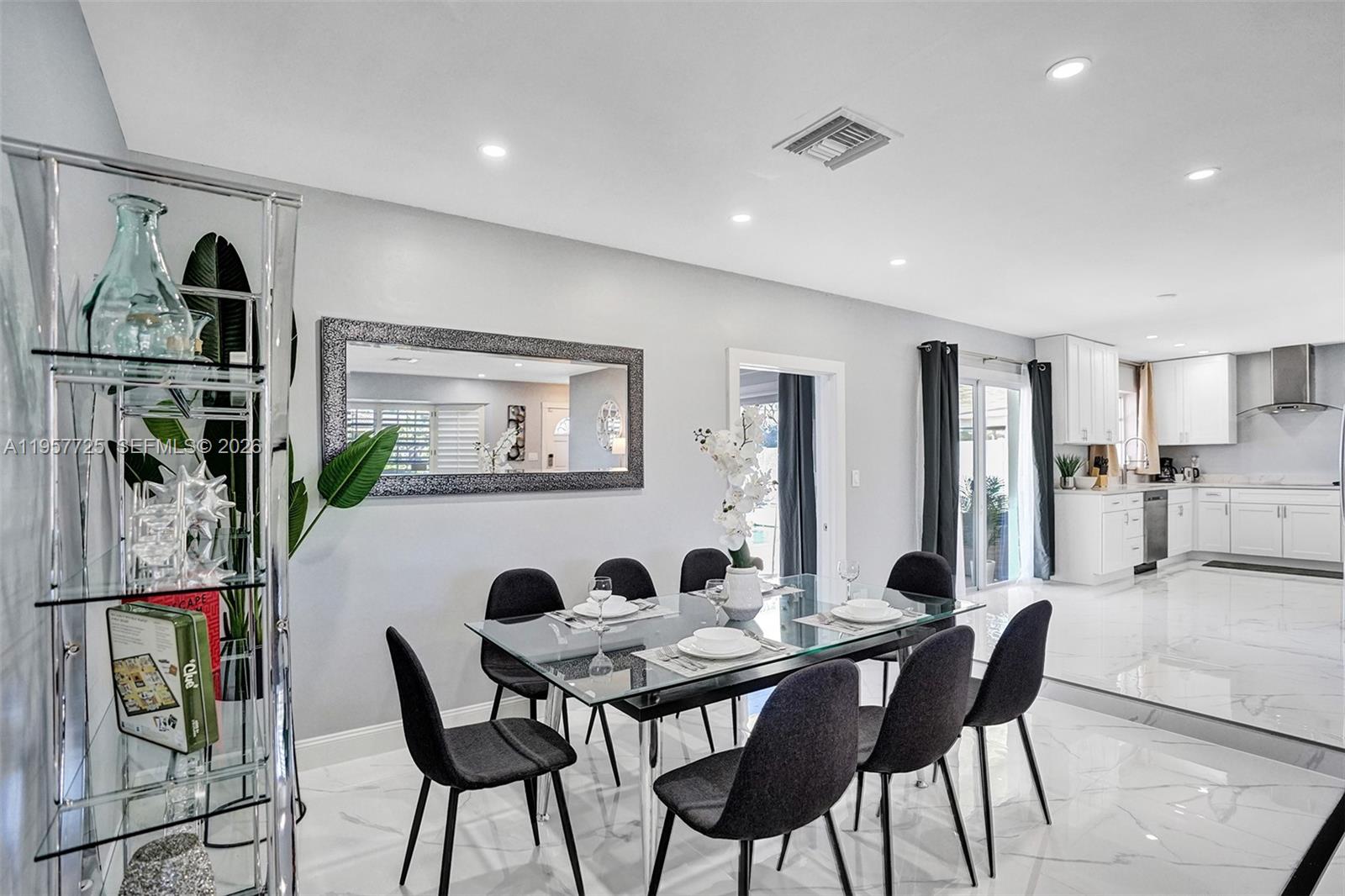 THE COVE - Residential