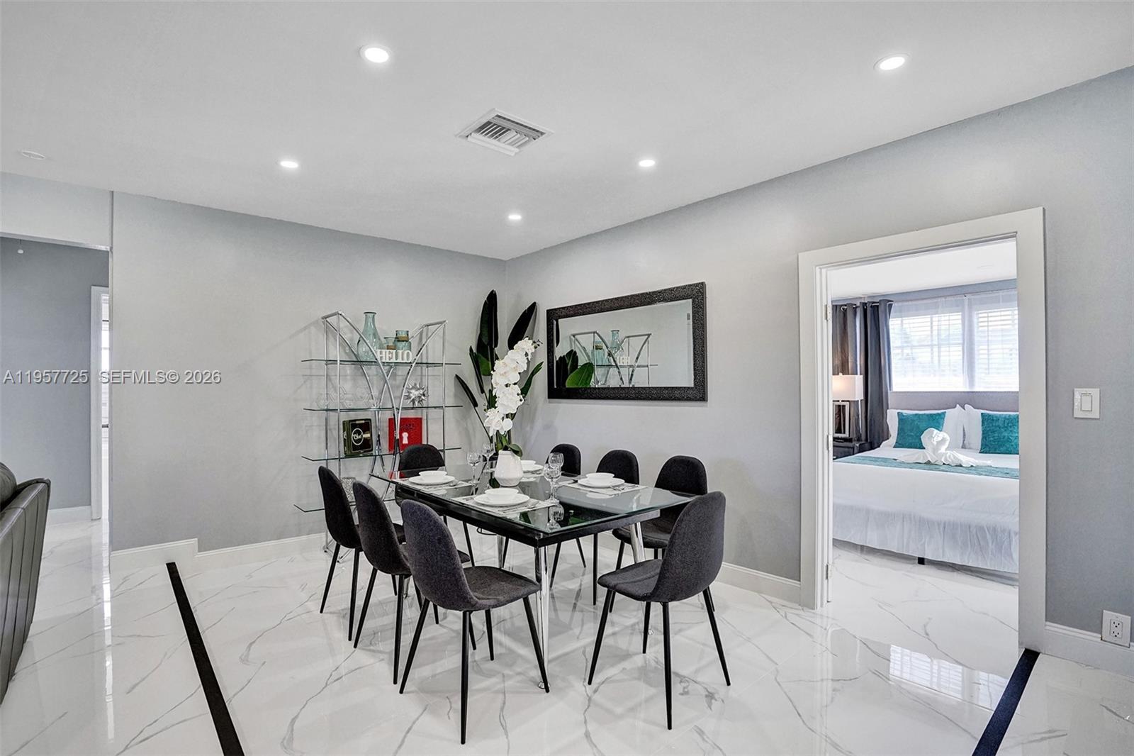 THE COVE - Residential