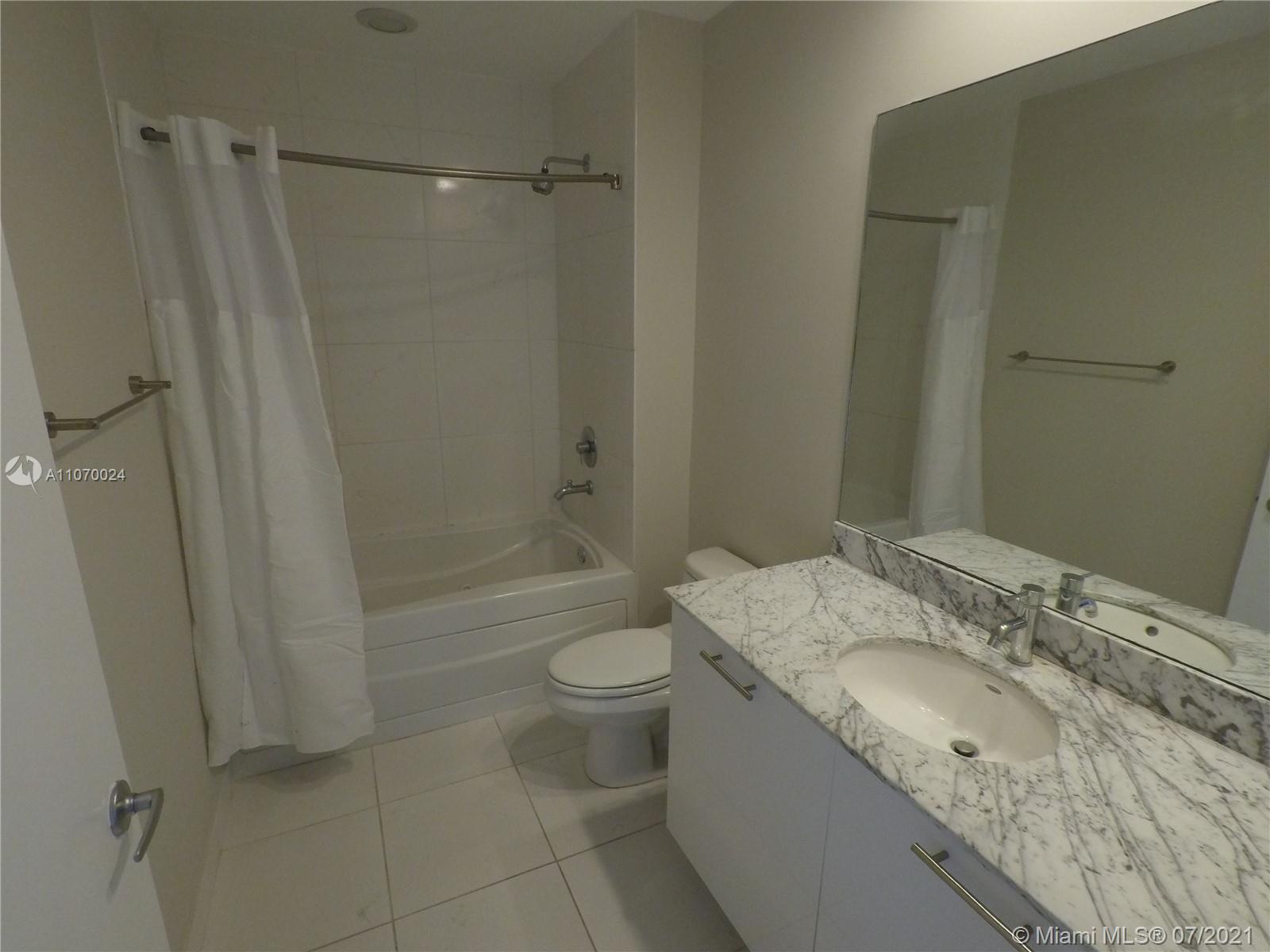 THE PLAZA 851 BRICKELL CO - Residential