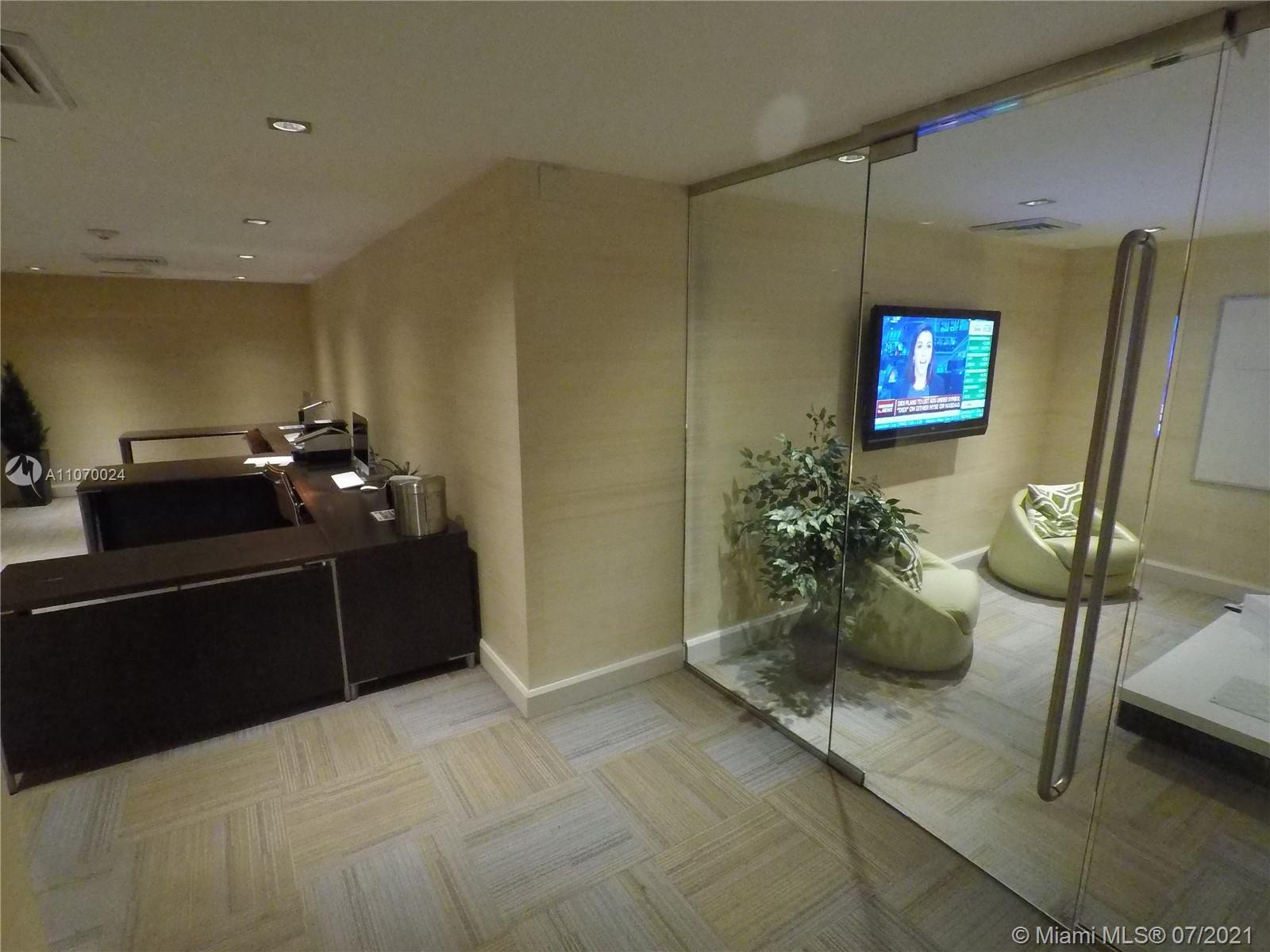 THE PLAZA 851 BRICKELL CO - Residential