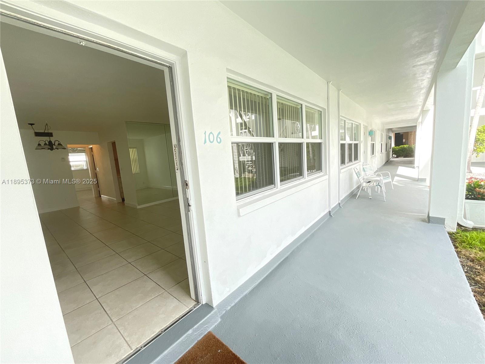 YORKDALES CARALLTON ISLE - Residential Lease