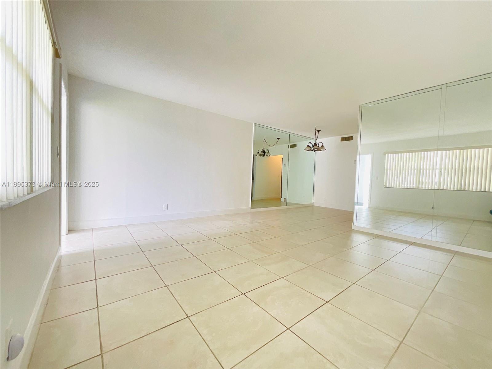 YORKDALES CARALLTON ISLE - Residential Lease