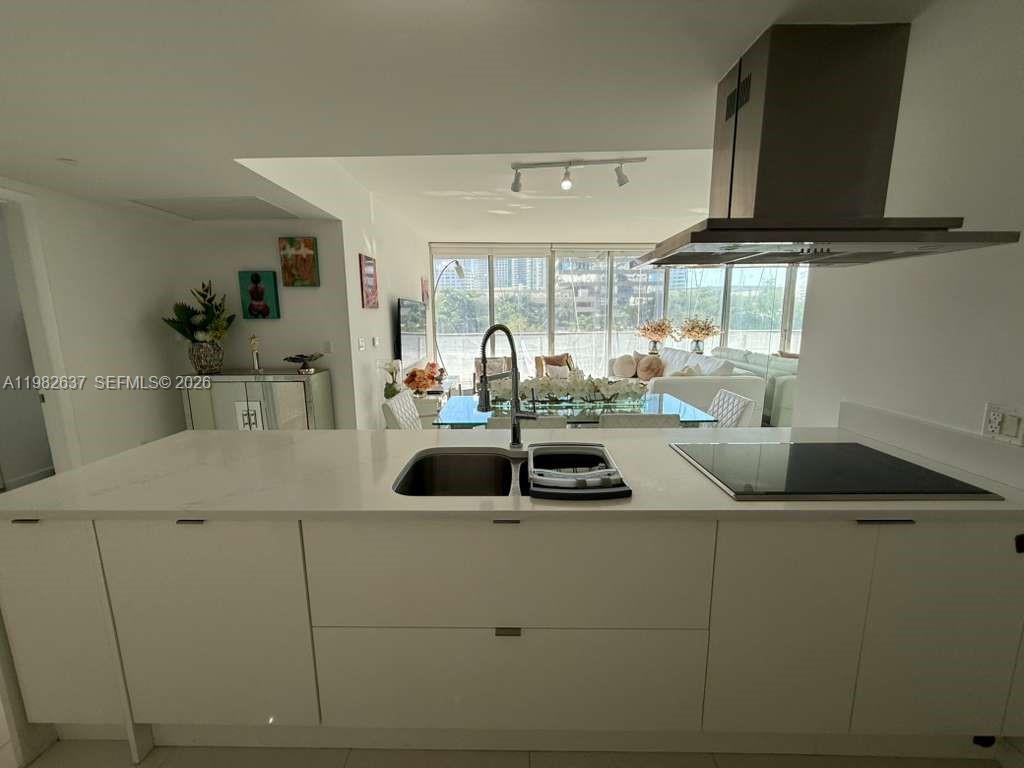 ICON BRICKELL NO TWO - Residential