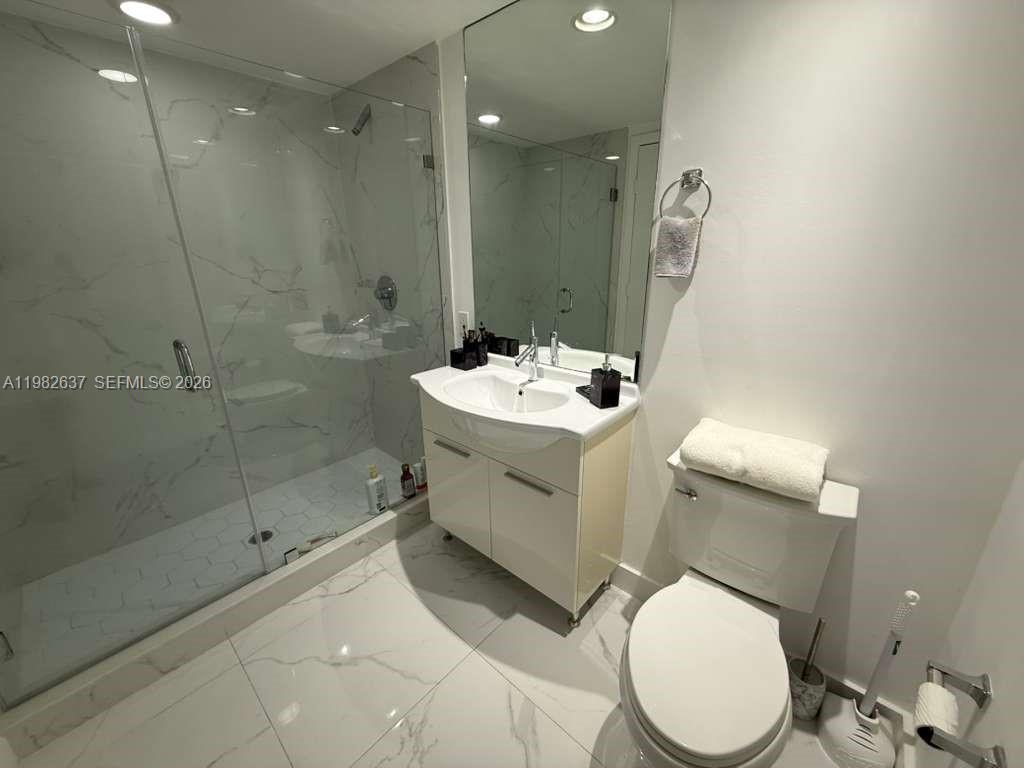 ICON BRICKELL NO TWO - Residential