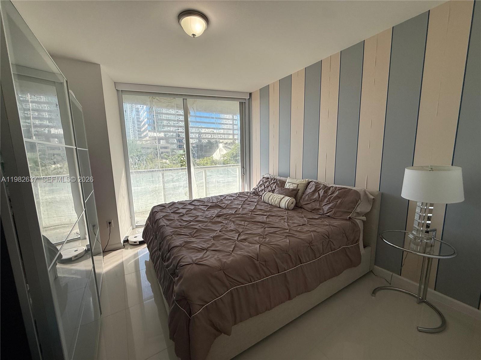 ICON BRICKELL NO TWO - Residential