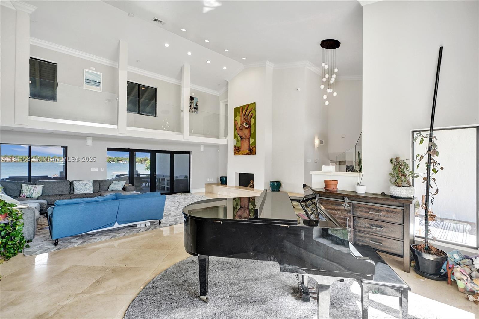 LAKESHORE SEC FOUR - Residential Lease