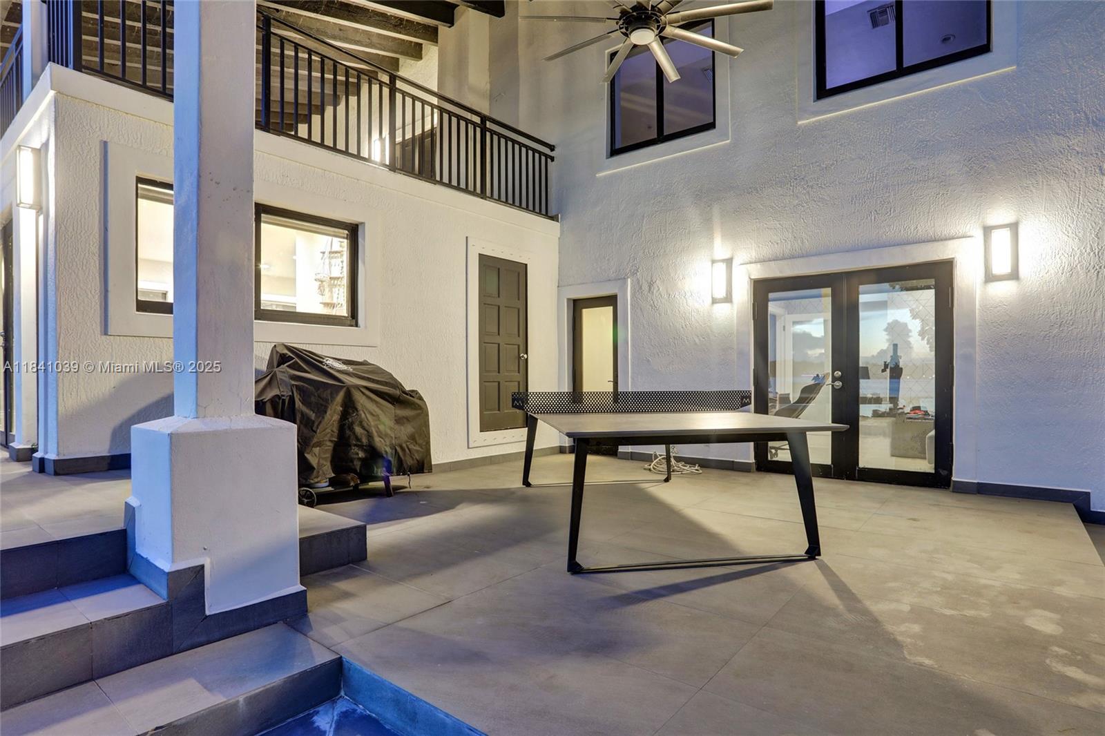 LAKESHORE SEC FOUR - Residential Lease