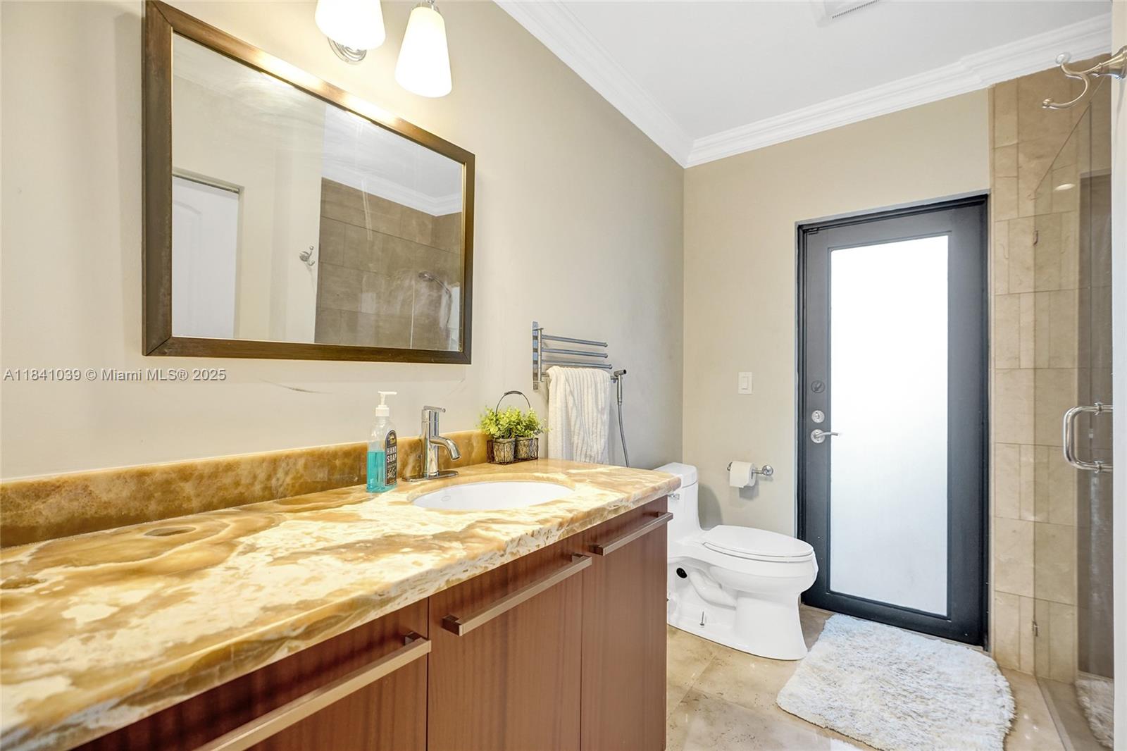 LAKESHORE SEC FOUR - Residential Lease