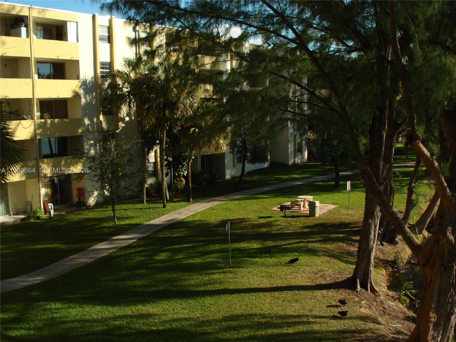 SAMARI LAKE CONDO - Residential Lease