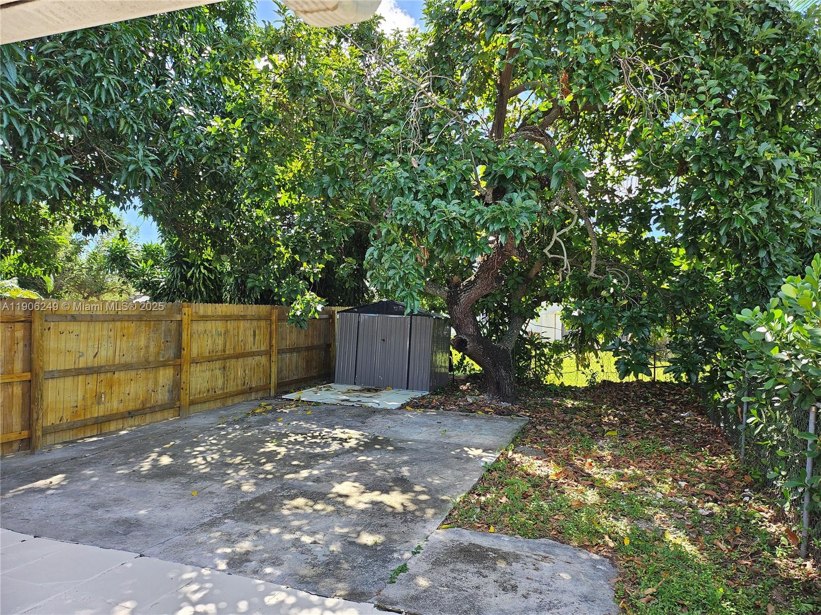 View photos, virtual tours, details... 7418 SW 21st St R