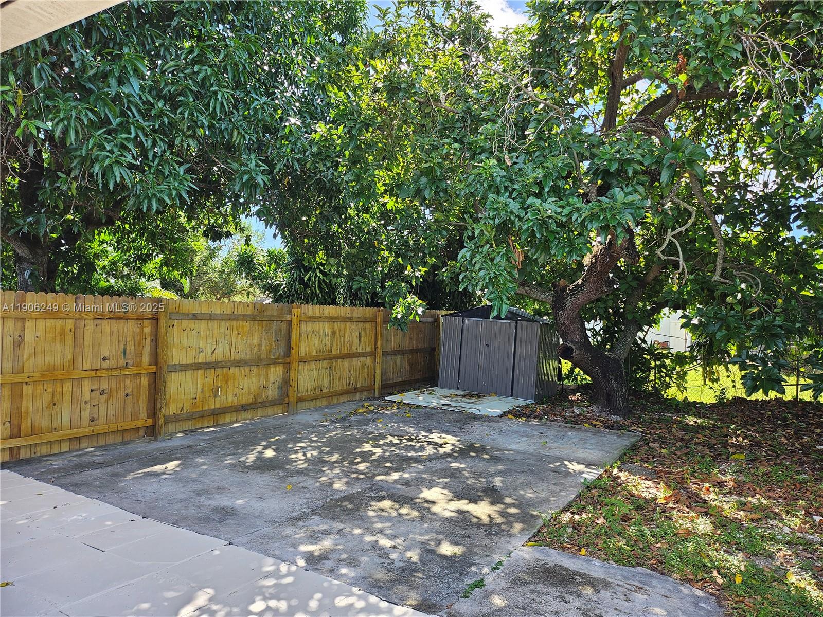 View photos, virtual tours, details... 7418 SW 21st St R