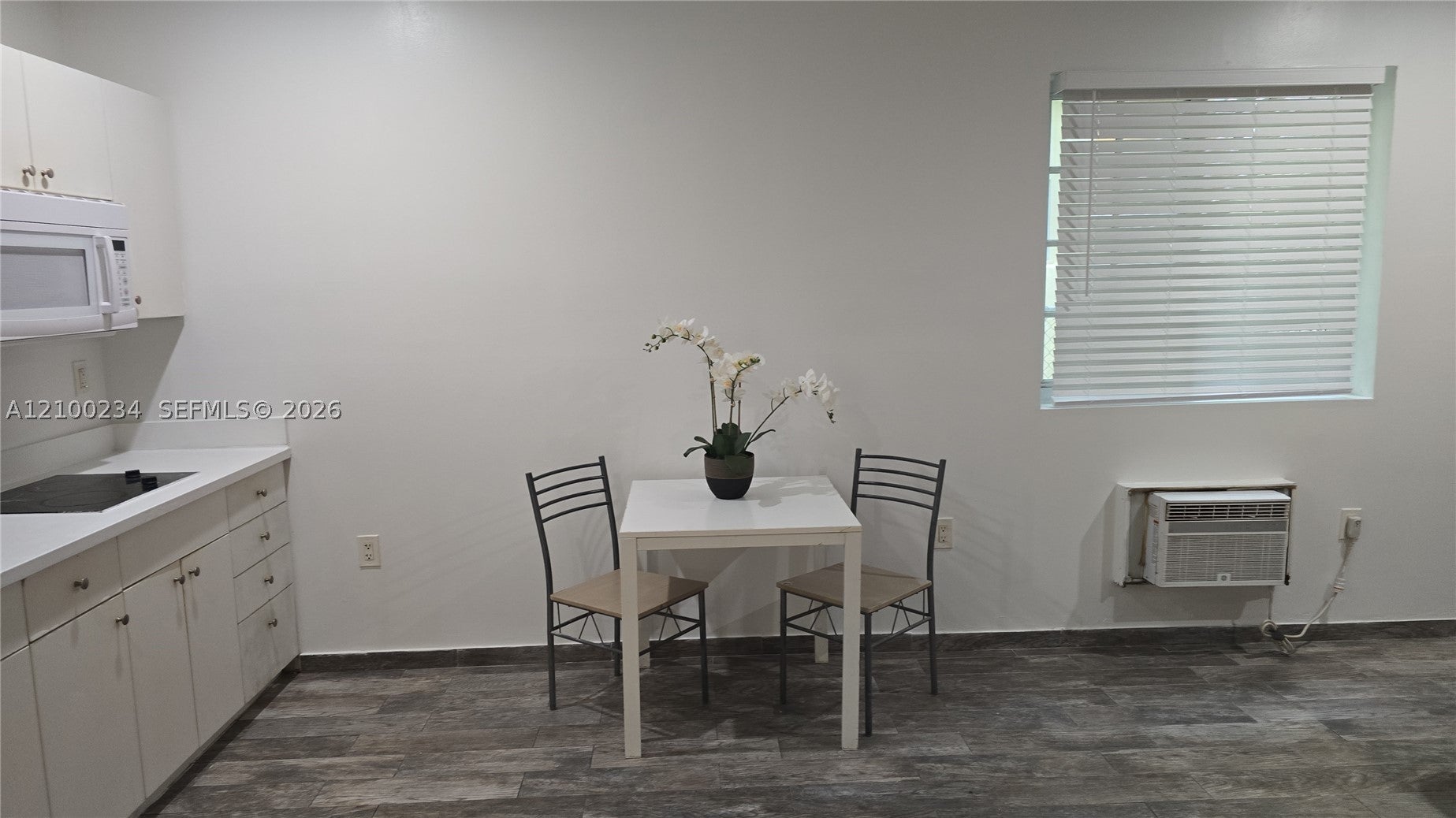 1345 Pennsylvania Ave 4A