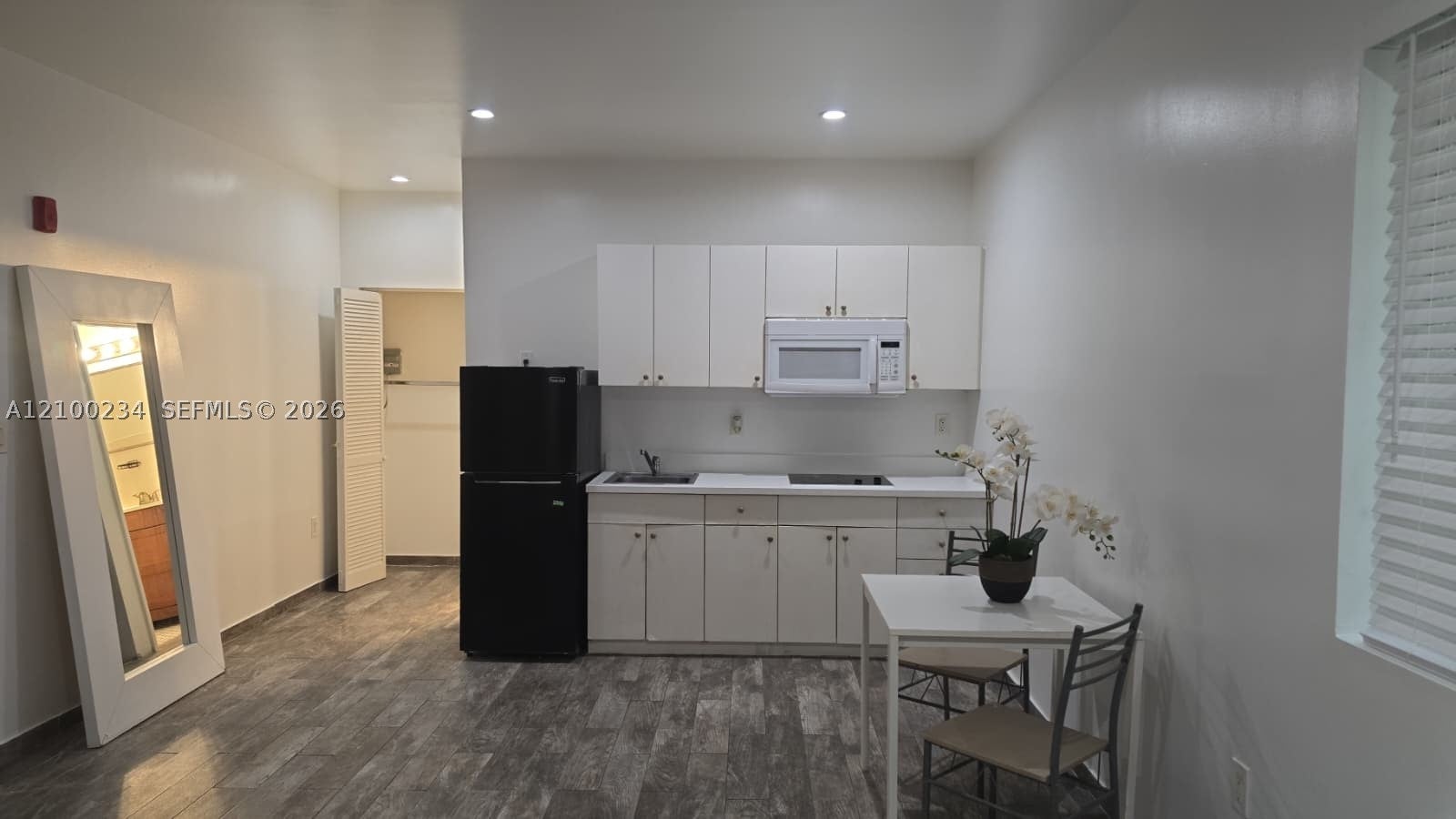 1345 Pennsylvania Ave 4A