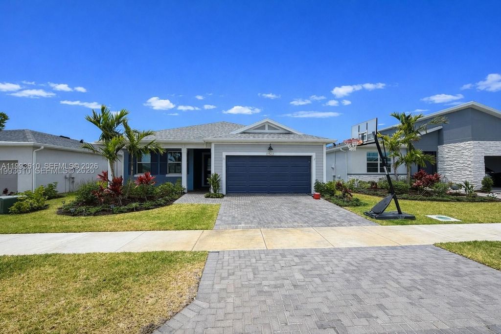 Photo of 10503 SW Orana Dr, Port St Lucie, FL 34987 (MLS # A11993610)