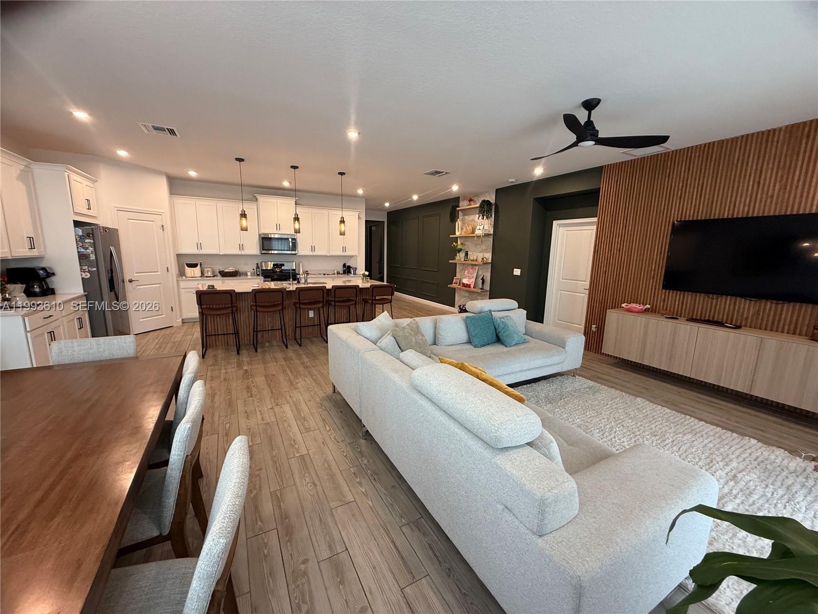 CADENCE PHASE II - Residential