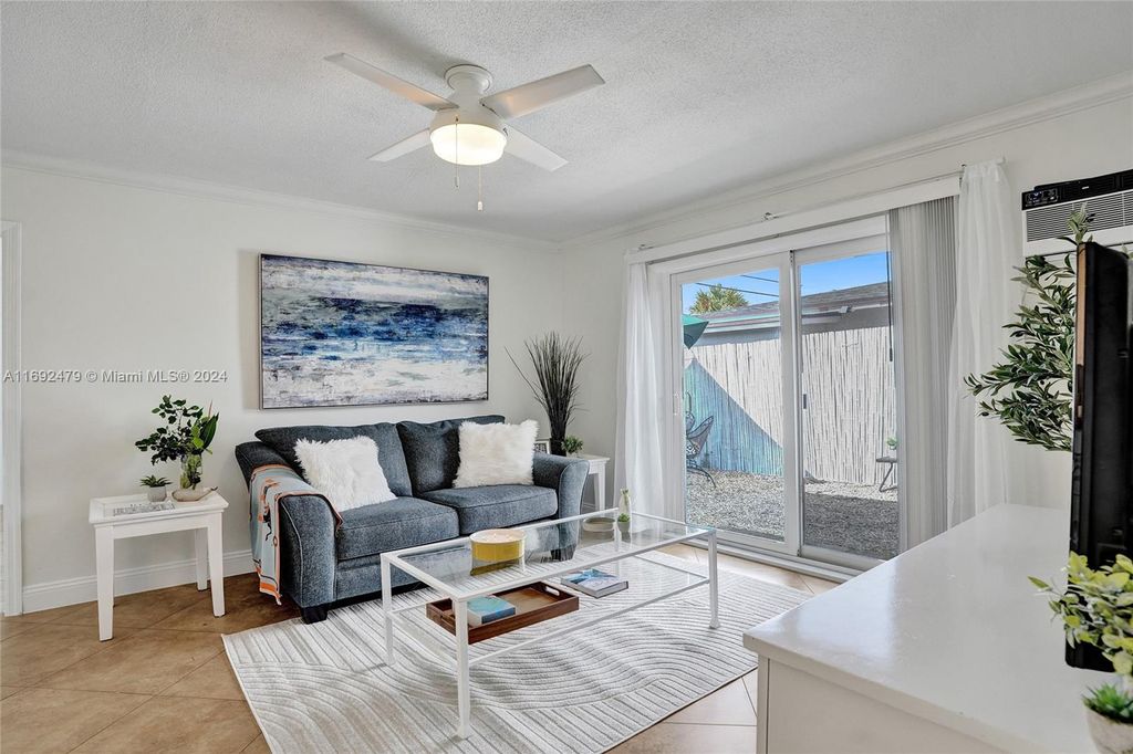 Photo of 2756 NE 32nd St #2, Fort Lauderdale, FL 33306 (MLS # A11692479)