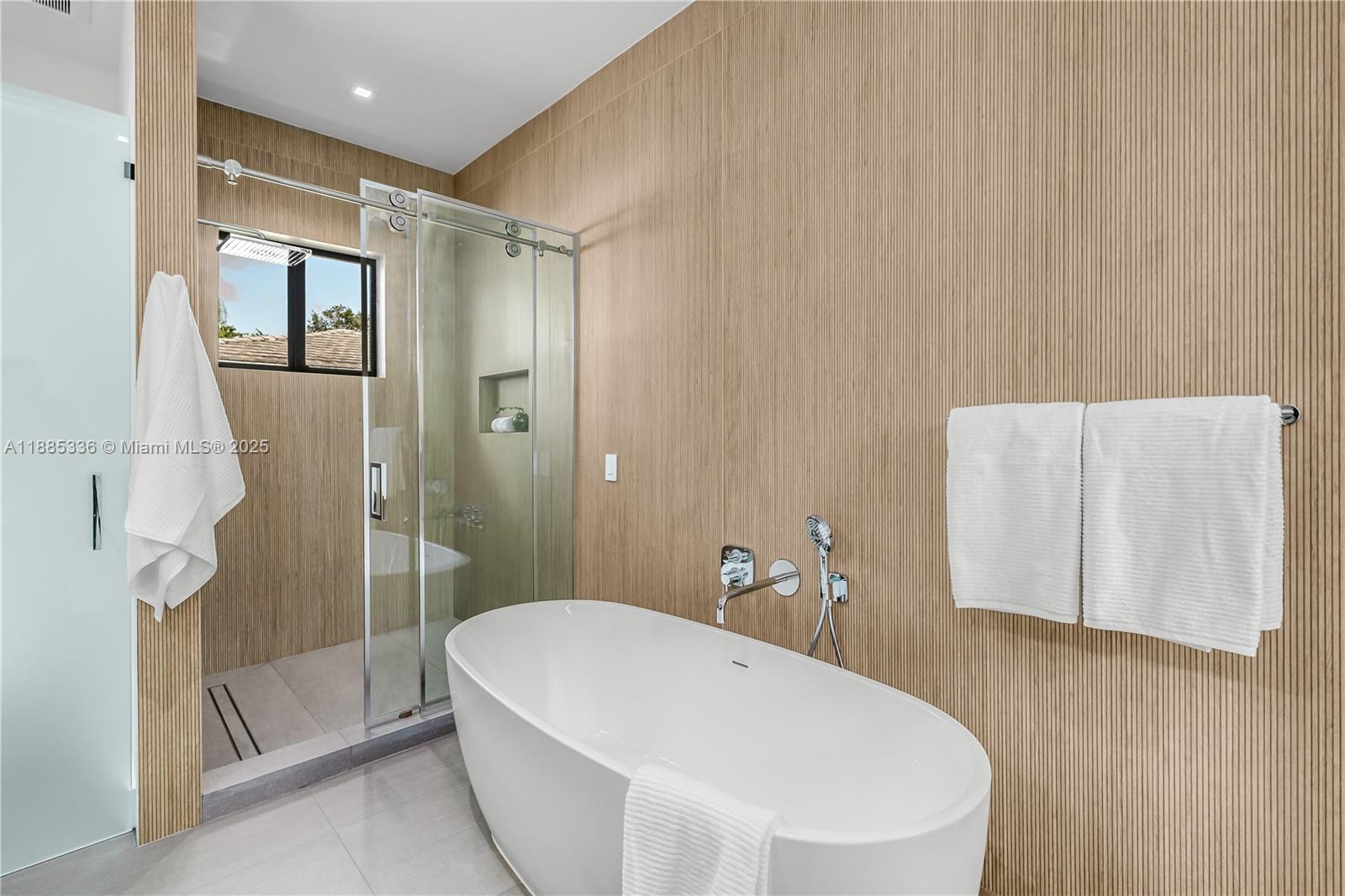 MIAMI SHORES EXTENSION - Residential