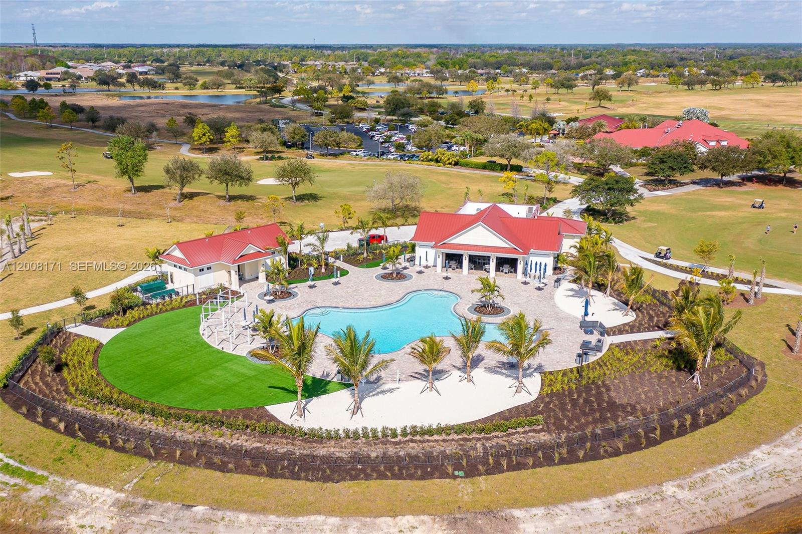 COUNTRY CLUB - Residential