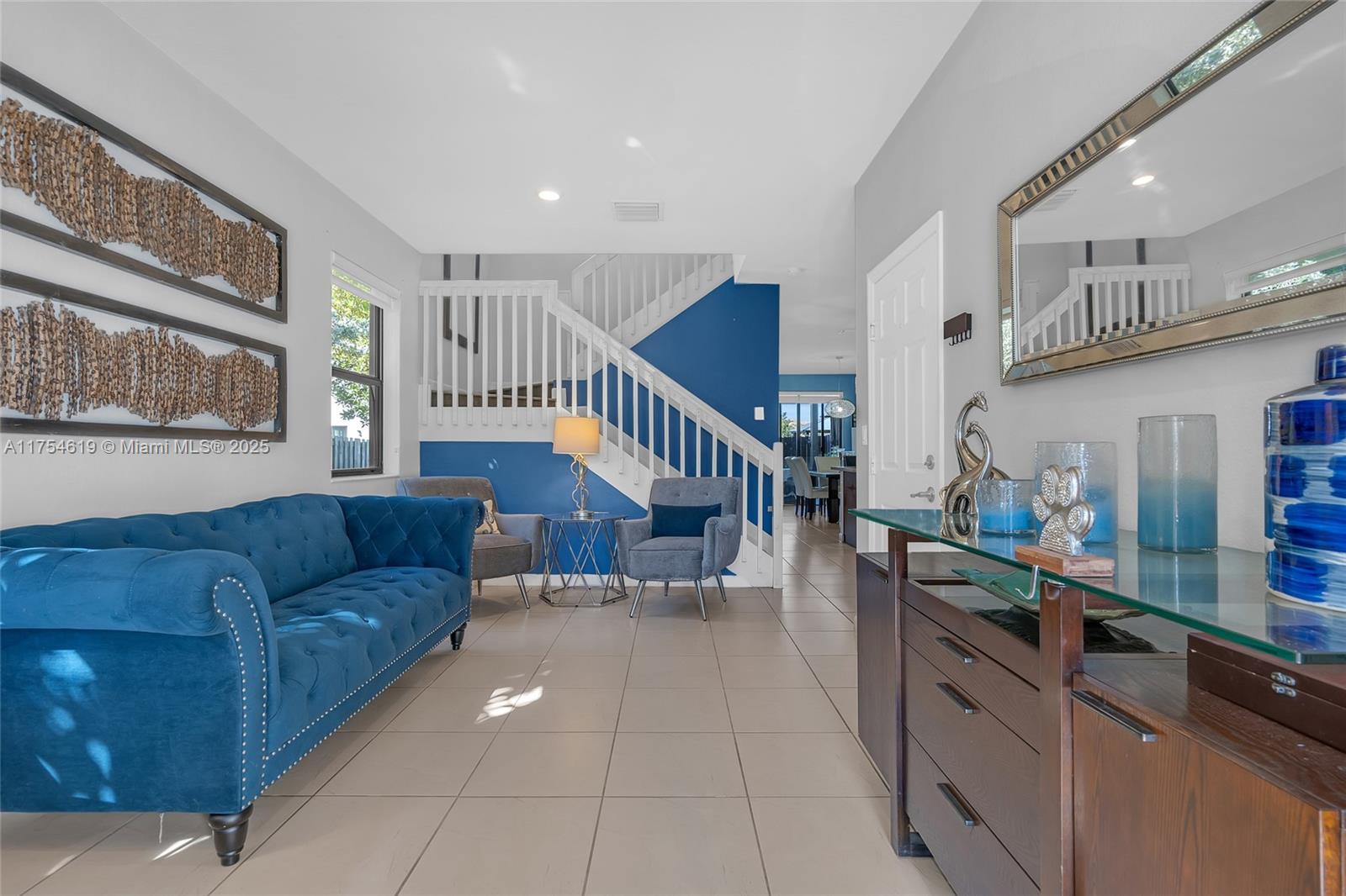 COCO PALM ESTATES - Residential