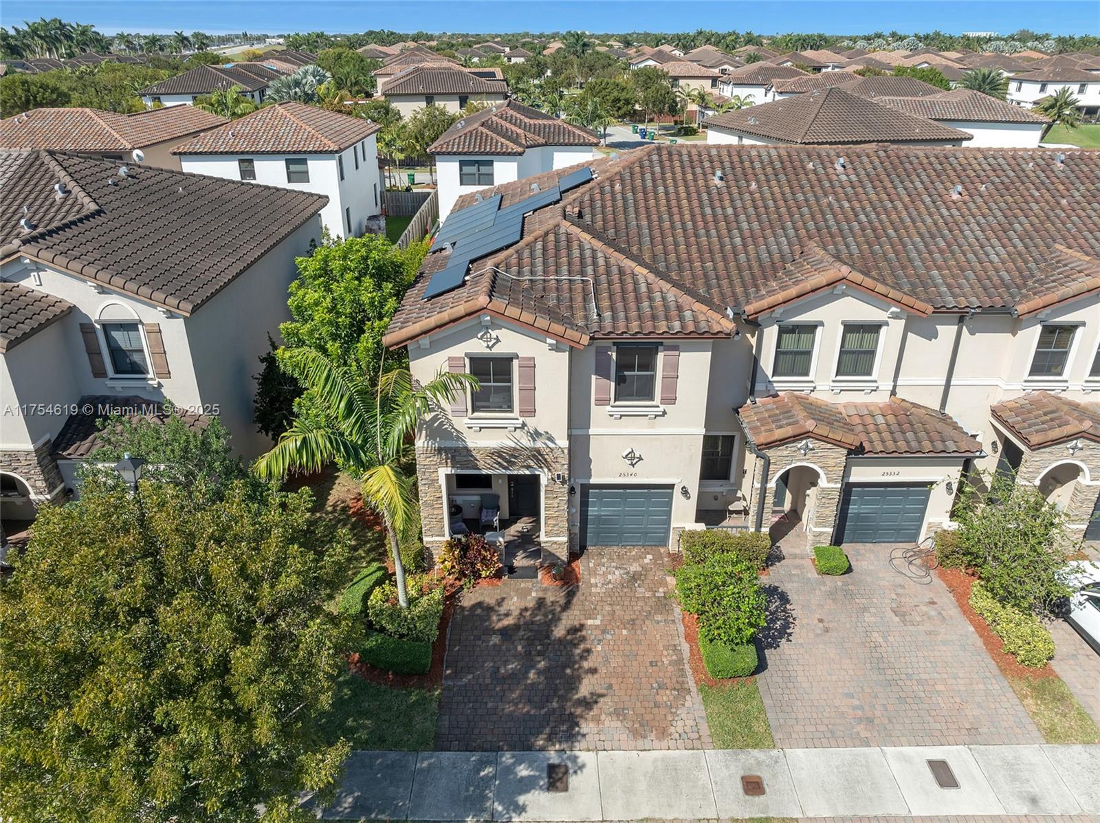 COCO PALM ESTATES - Residential