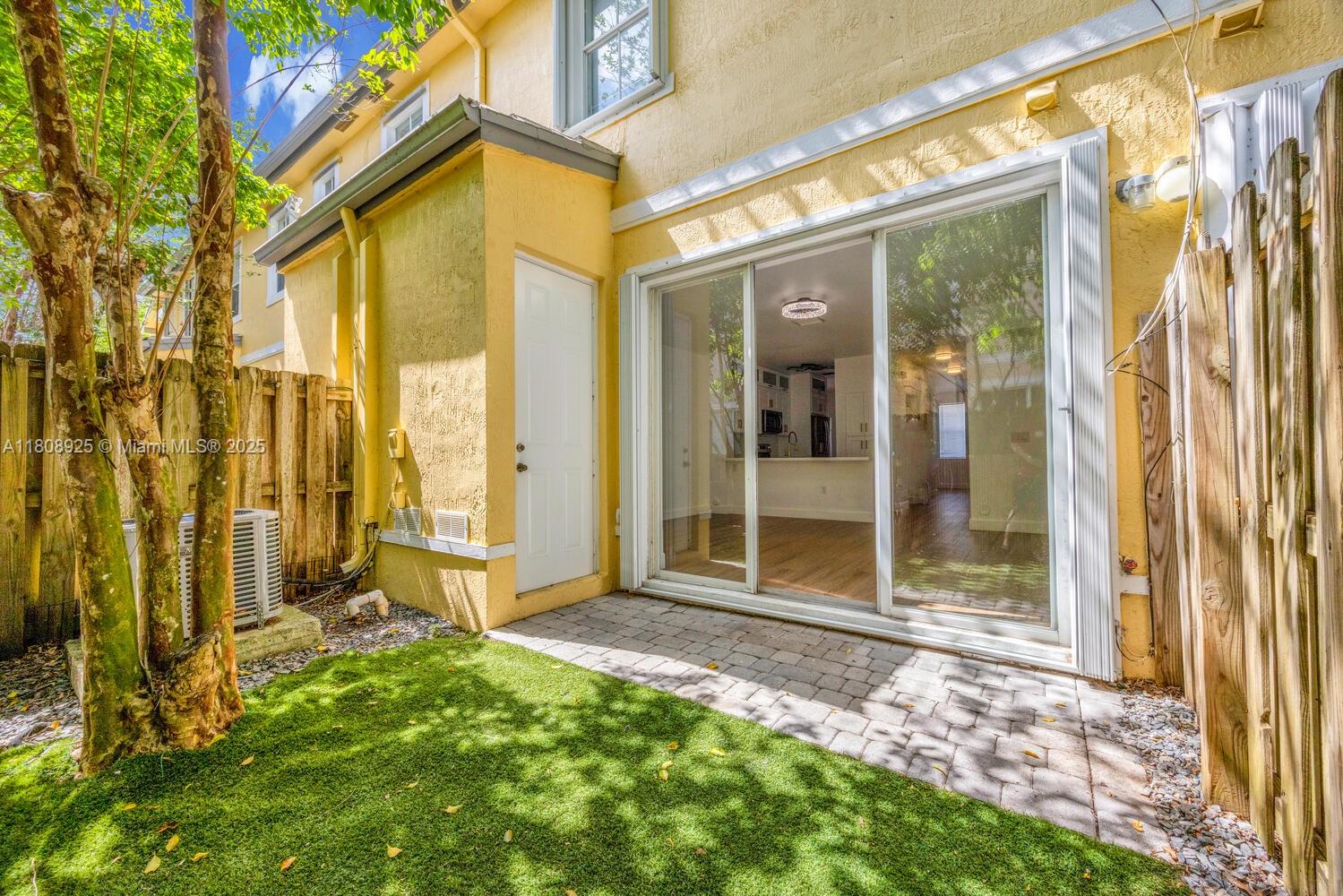 FIJI CONDO NO 2 - Residential