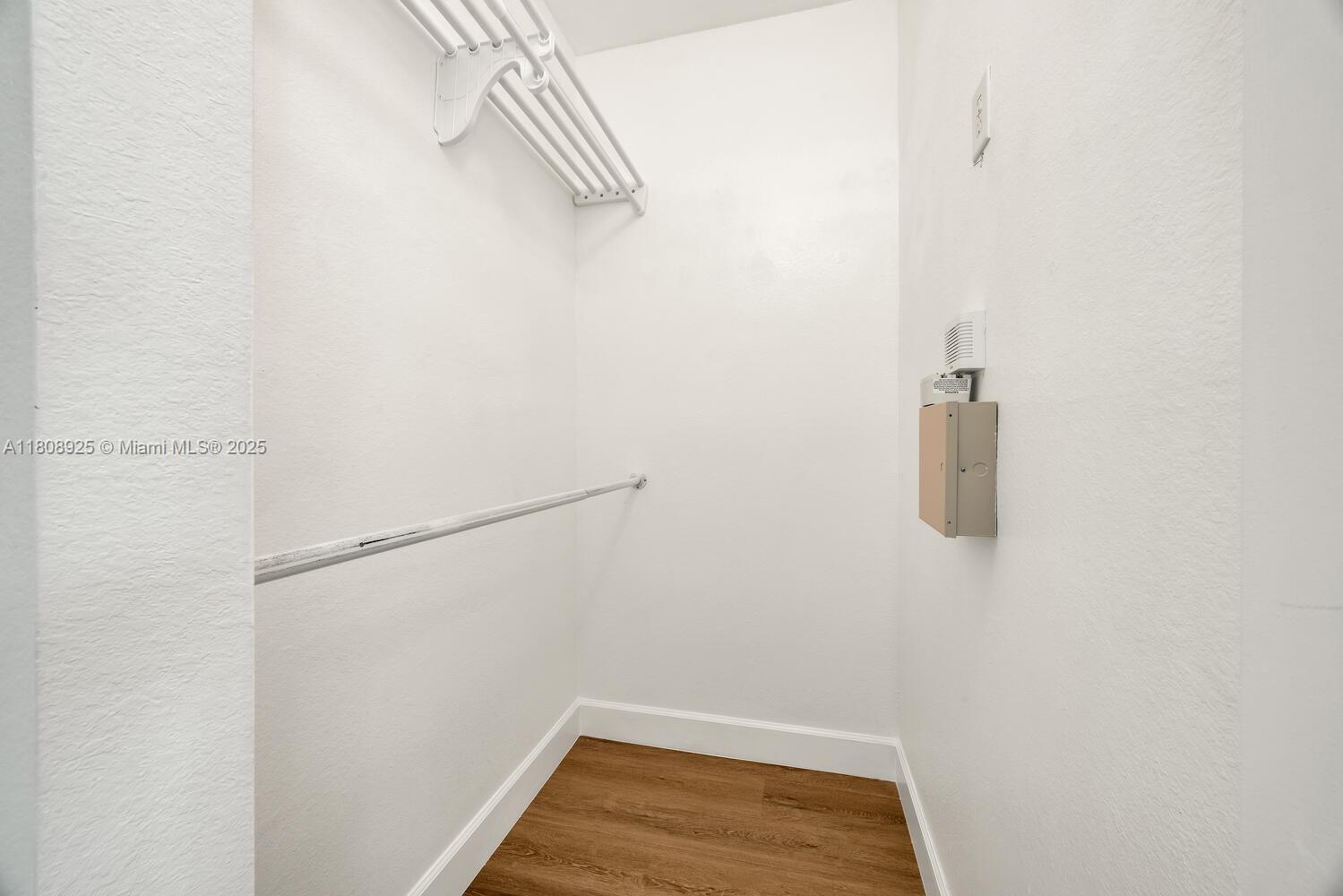 FIJI CONDO NO 2 - Residential