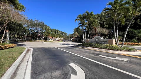 Tiny photo for 757 NW 92nd Ave #757, Plantation, FL 33324 (MLS # A12044337)