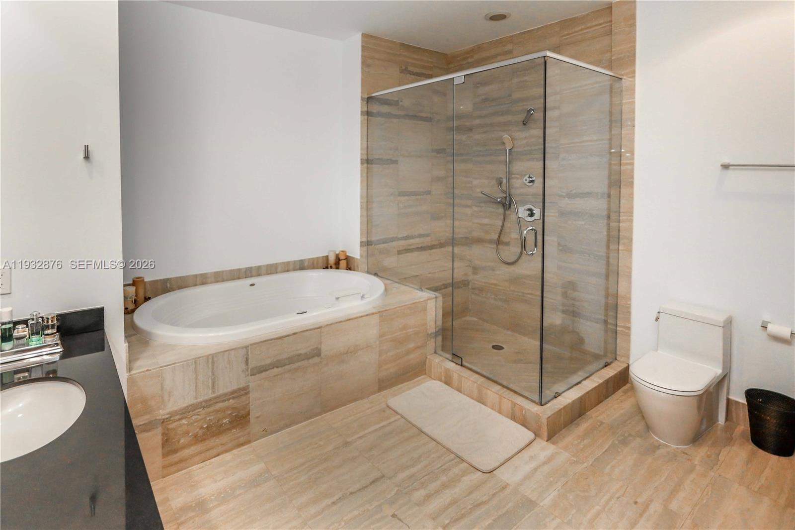 TDR TOWER III CONDO - Residential