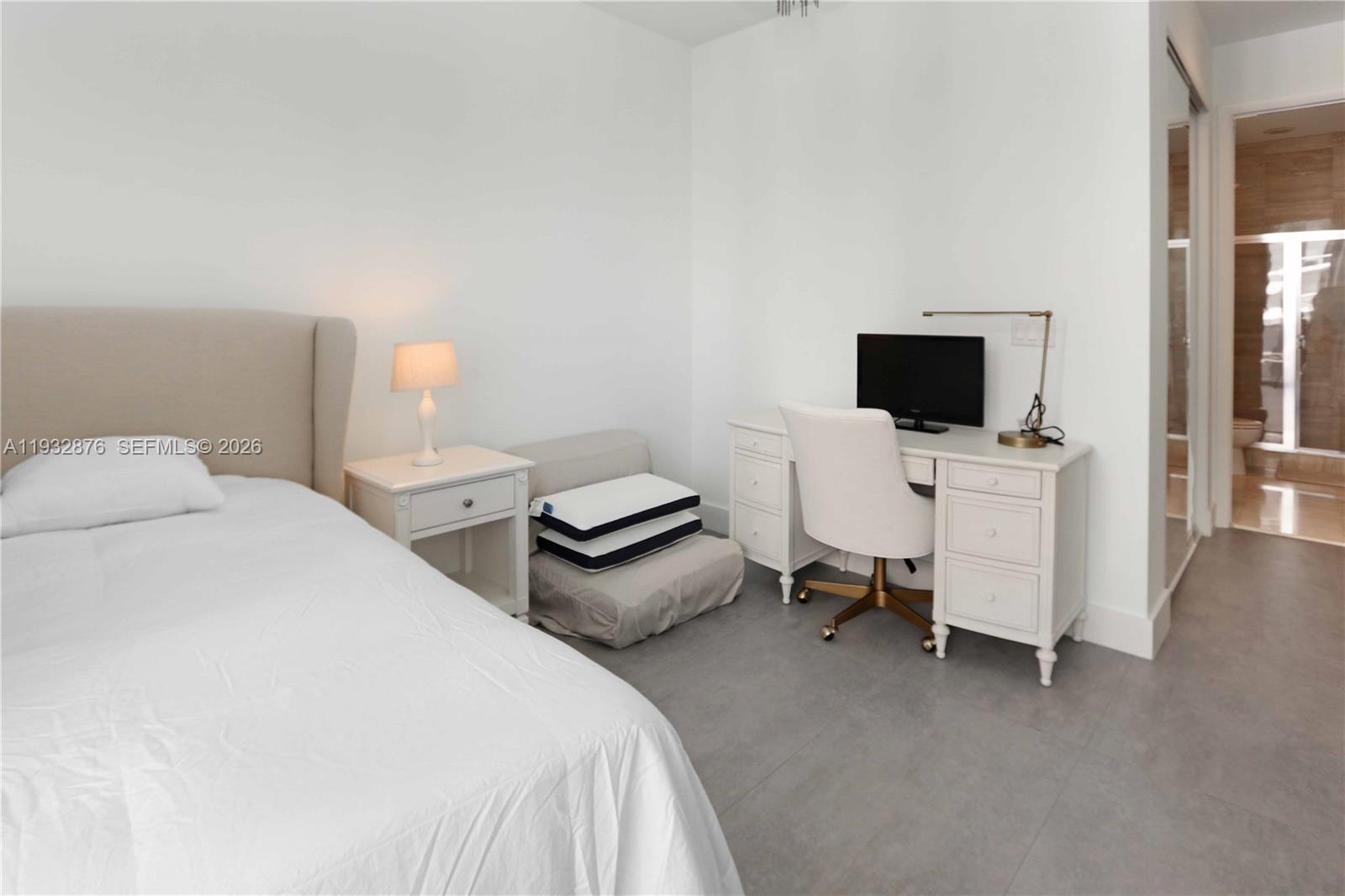 TDR TOWER III CONDO - Residential