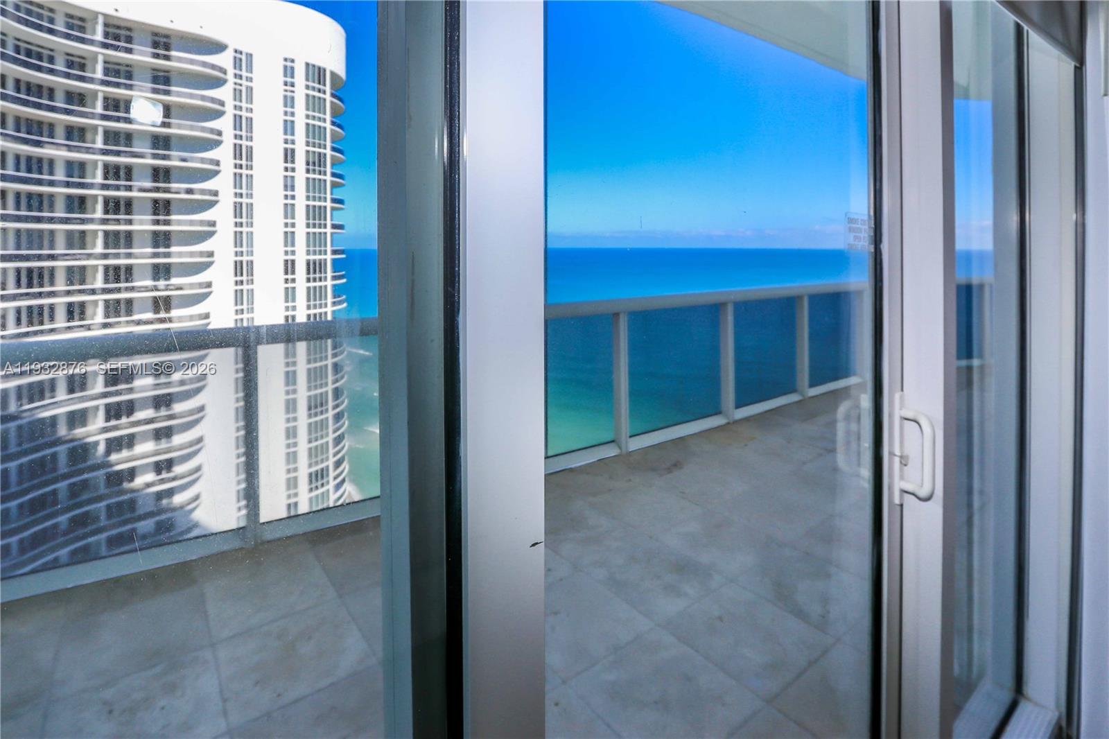 TDR TOWER III CONDO - Residential