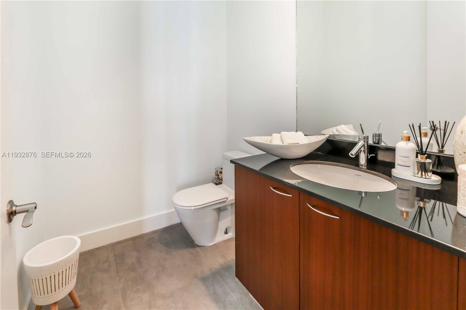 TDR TOWER III CONDO - Residential